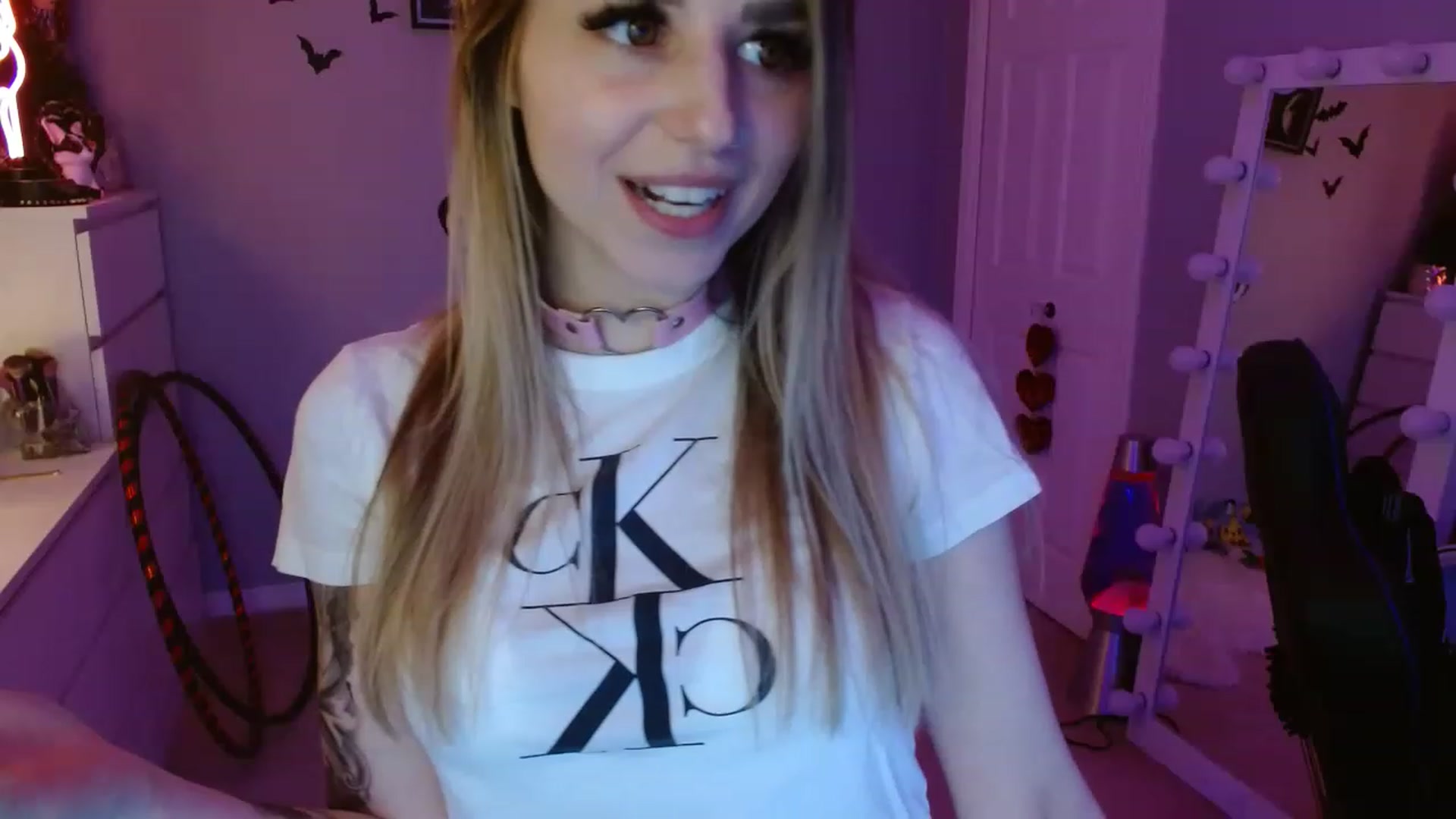 Gallery image thumbnail from Serafina's myfreecams stream on, 04/25/2023, 04:53 image 3 of 20