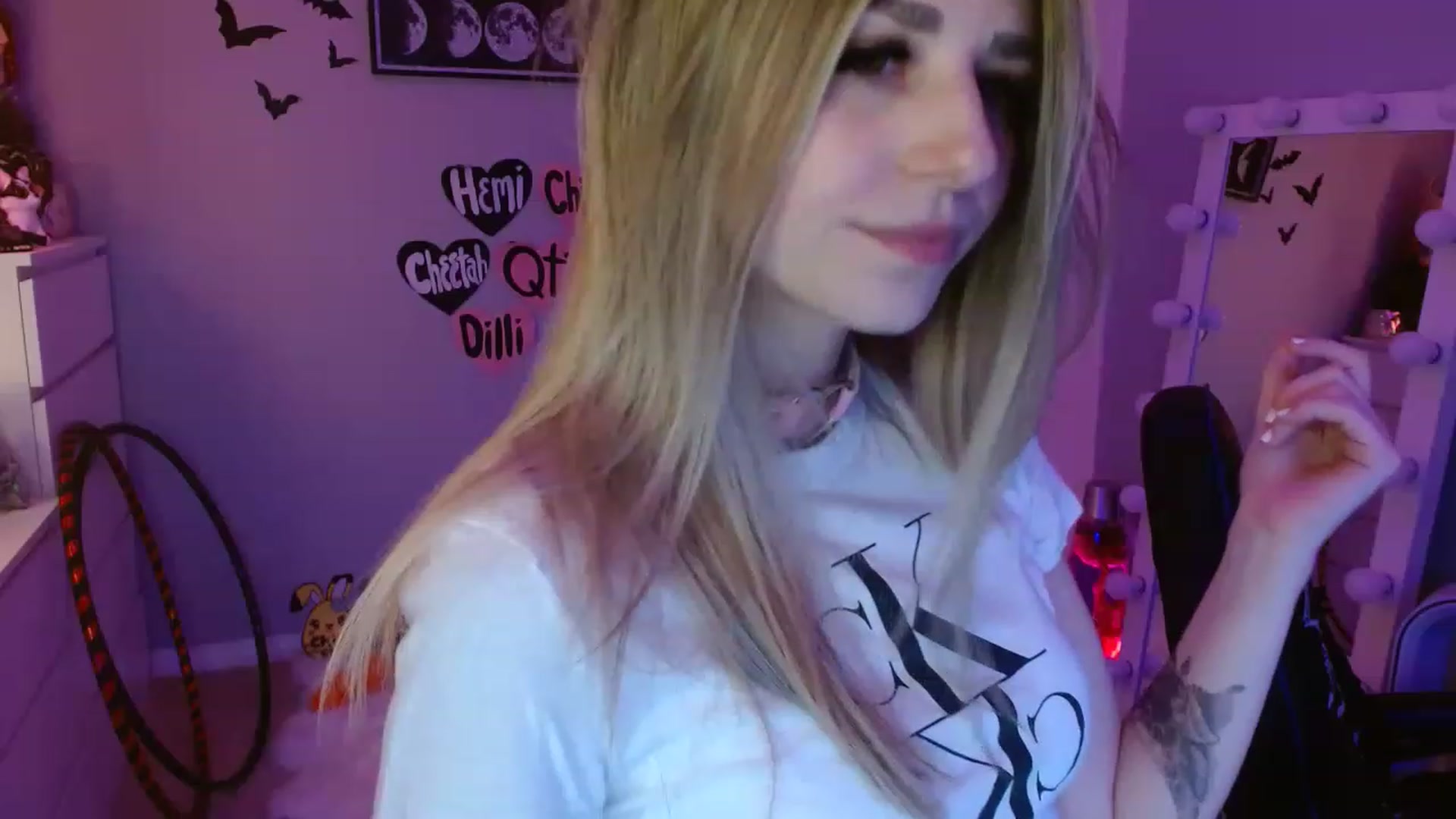 Gallery image thumbnail from Serafina's myfreecams stream on, 04/25/2023, 04:53 image 13 of 20