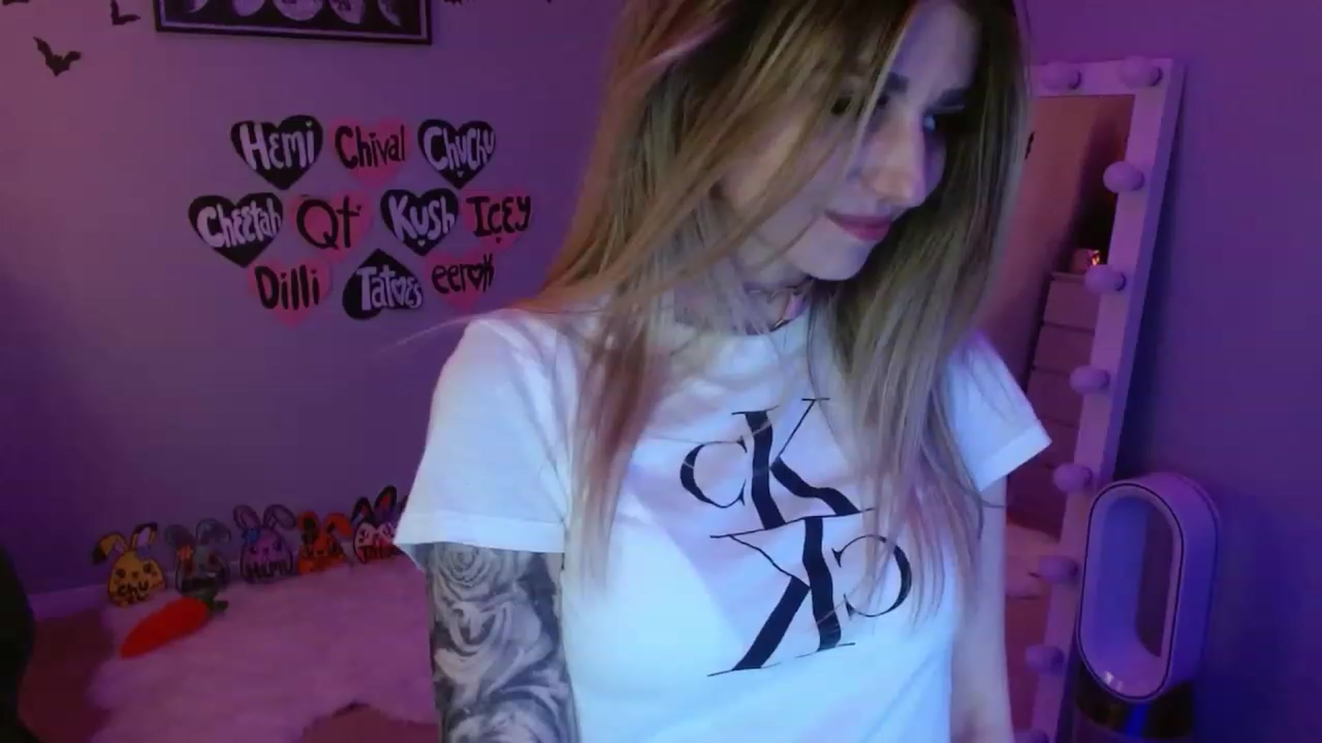 Gallery image thumbnail from Serafina's myfreecams stream on, 04/26/2023, 05:39 image 20 of 20