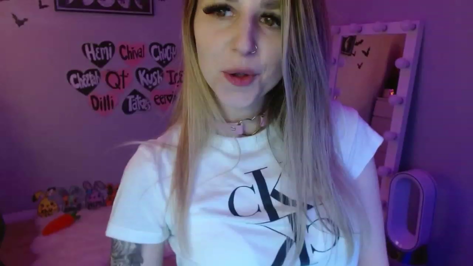 Gallery image thumbnail from Serafina's myfreecams stream on, 04/26/2023, 05:39 image 19 of 20