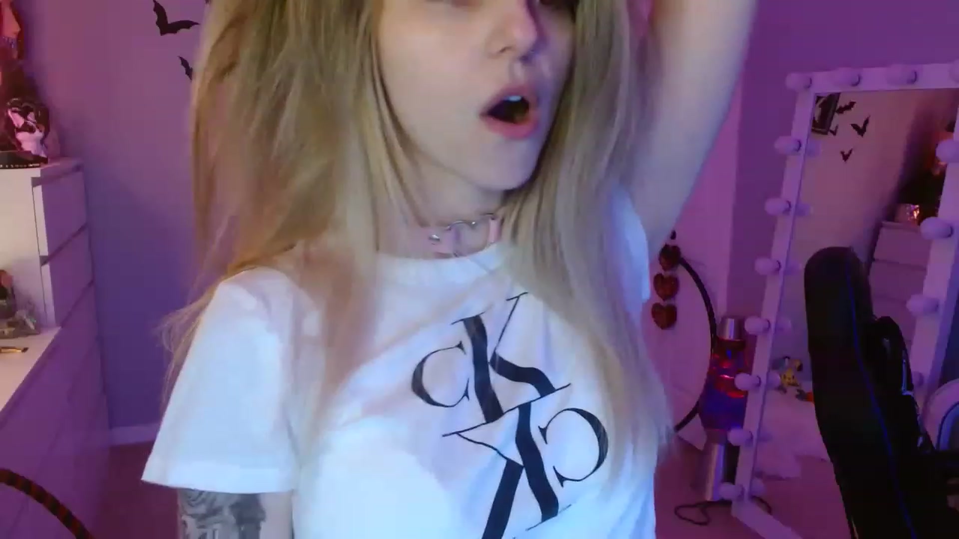 Gallery image thumbnail from Serafina's myfreecams stream on, 04/26/2023, 07:22 image 4 of 20
