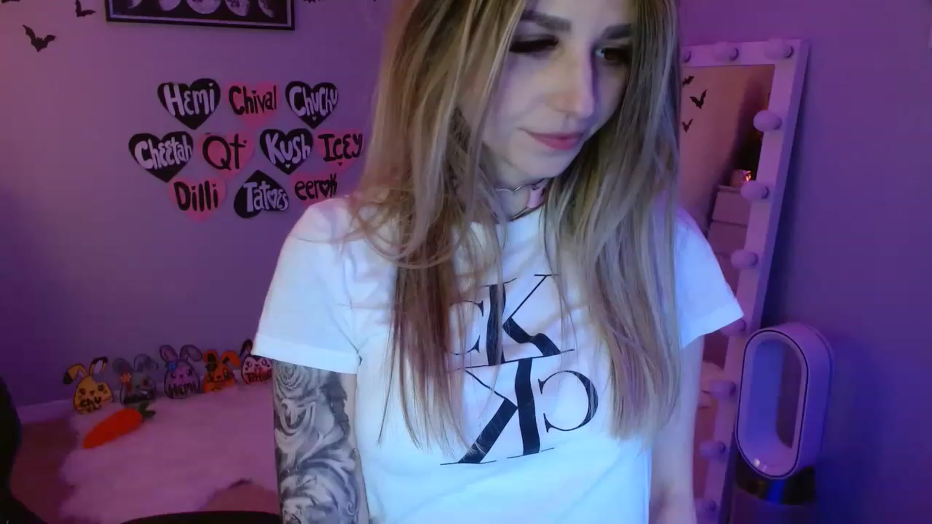 Gallery image thumbnail from Serafina's myfreecams stream on, 04/26/2023, 07:22 image 1 of 20