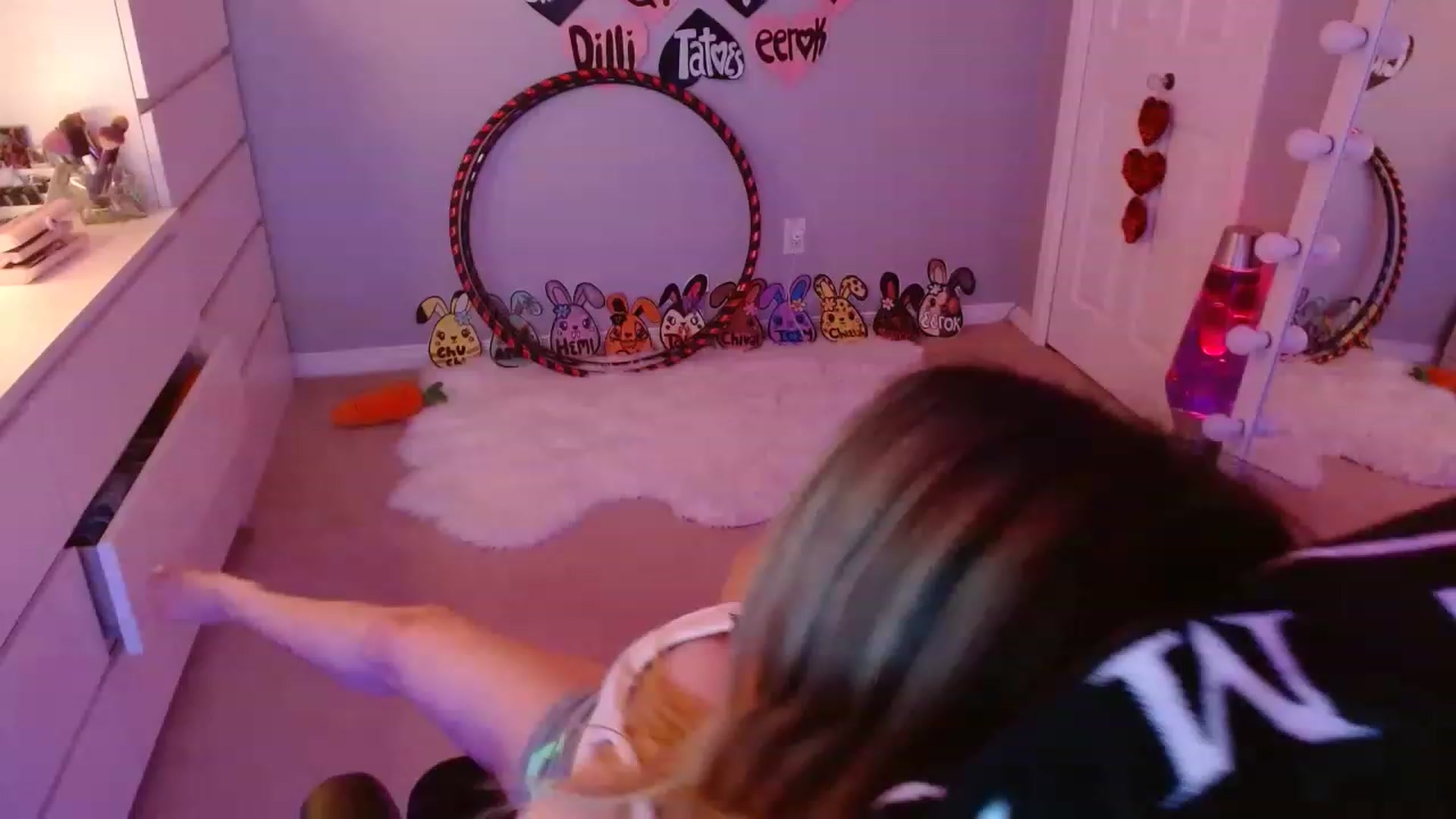 Gallery image thumbnail from Serafina's myfreecams stream on, 04/30/2023, 06:14 image 6 of 20