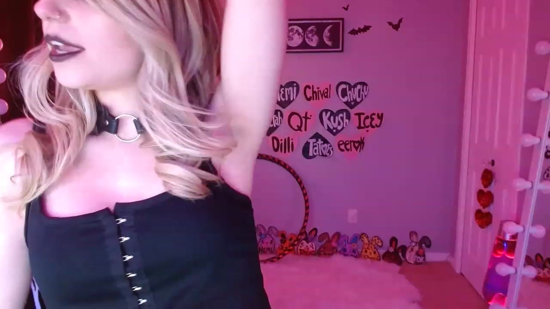Gallery image thumbnail from Serafina's myfreecams stream on, 05/03/2023, 06:31 image 9 of 20