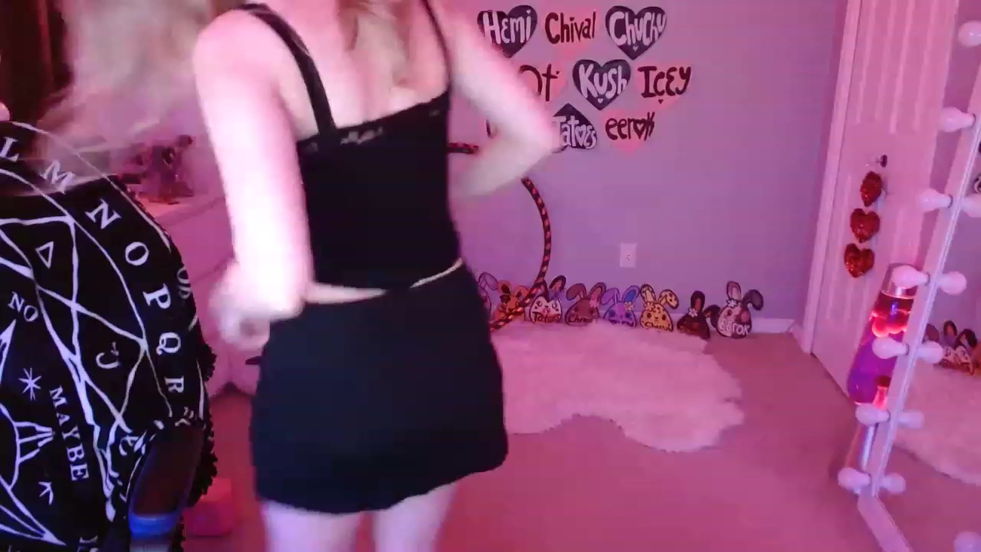 Gallery image thumbnail from Serafina's myfreecams stream on, 05/03/2023, 06:31 image 14 of 20