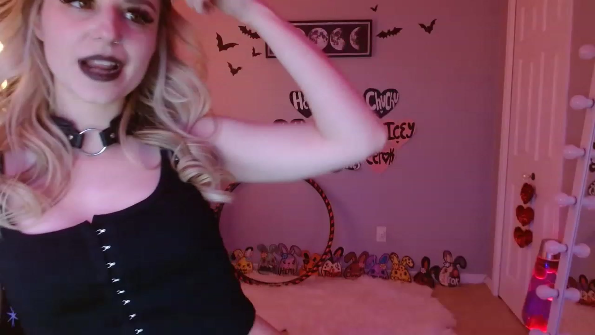 Gallery image thumbnail from Serafina's myfreecams stream on, 05/03/2023, 06:31 image 7 of 20