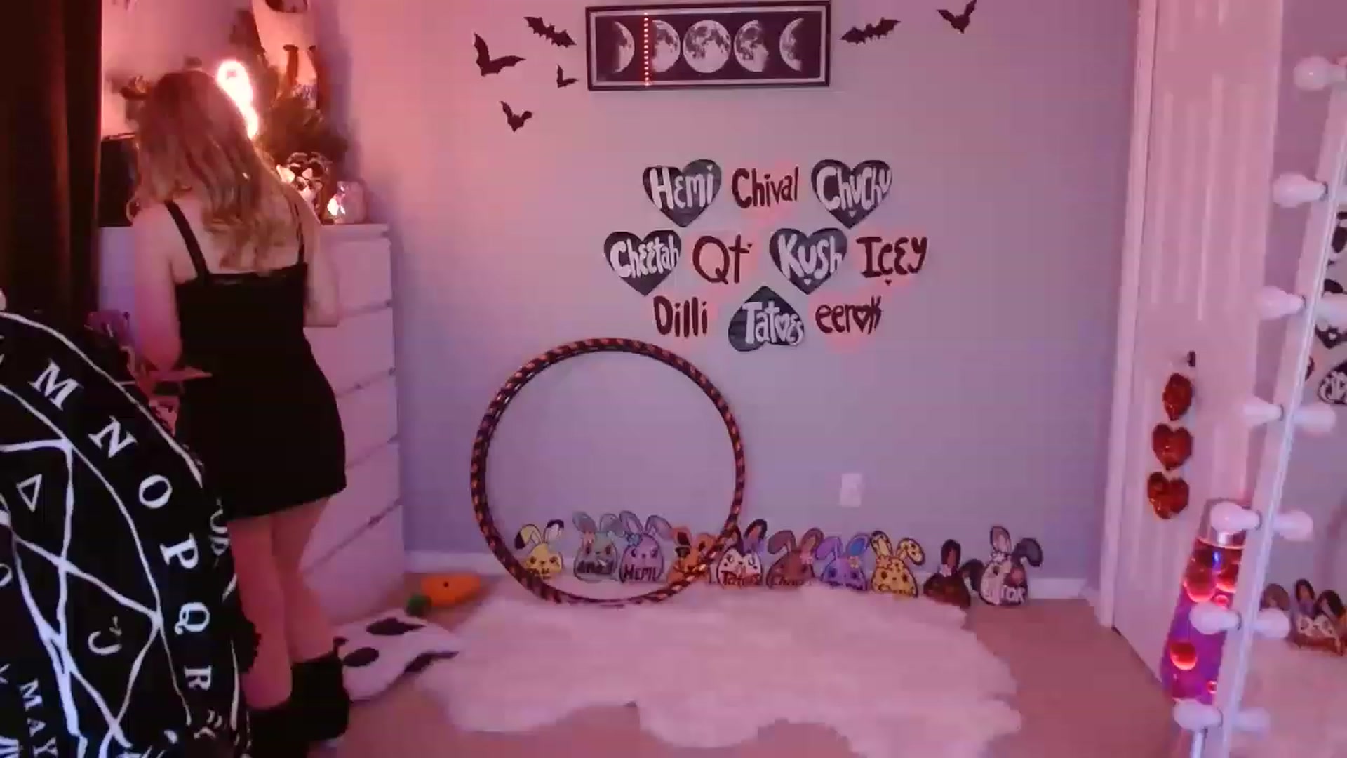Gallery image thumbnail from Serafina's myfreecams stream on, 05/03/2023, 06:31 image 20 of 20