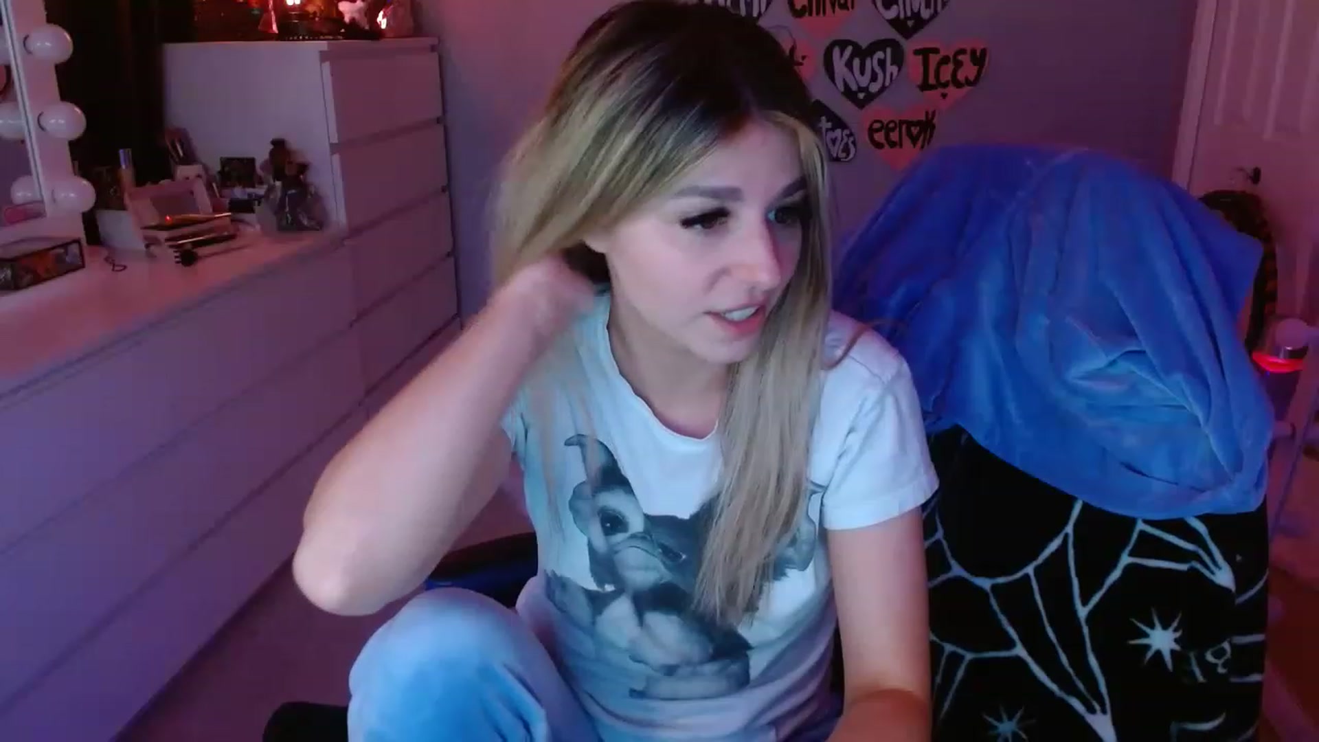 Gallery image thumbnail from Serafina's myfreecams stream on, 05/07/2023, 04:57 image 15 of 20