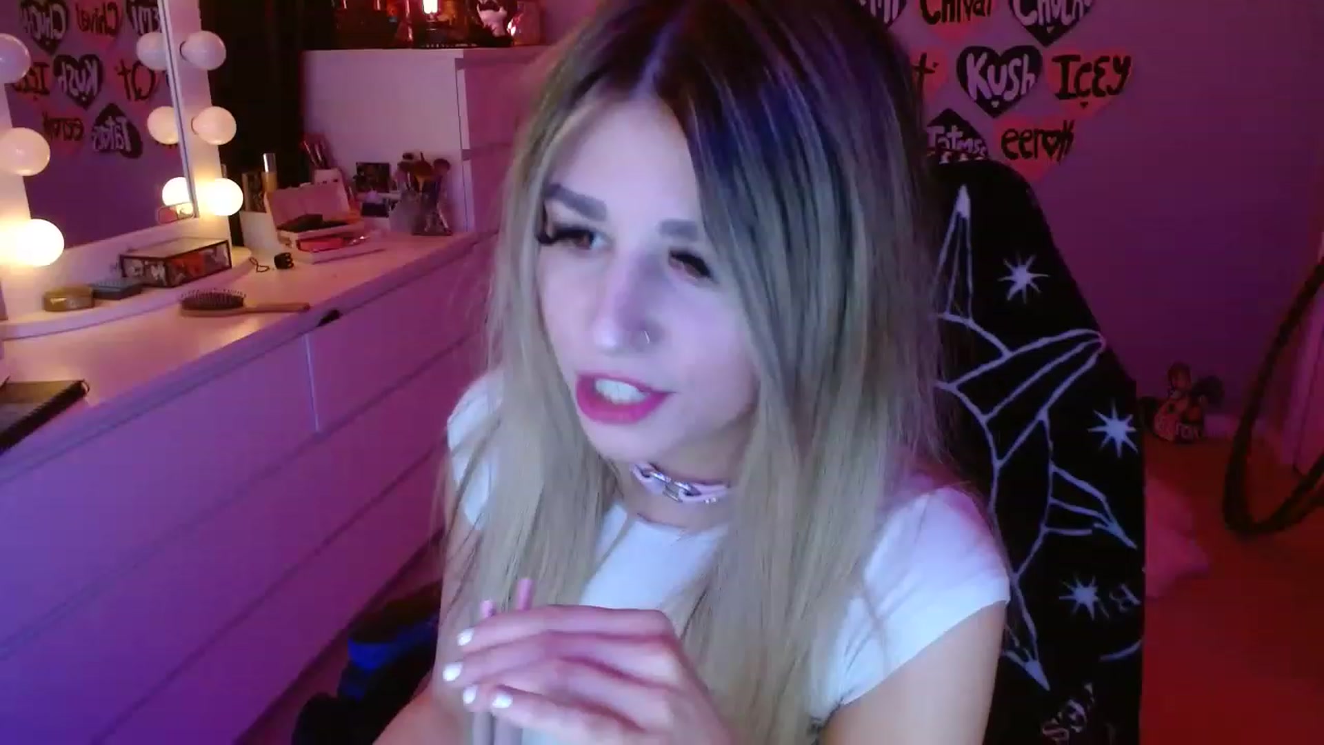 Gallery image thumbnail from Serafina's myfreecams stream on, 05/08/2023, 01:50 image 2 of 20