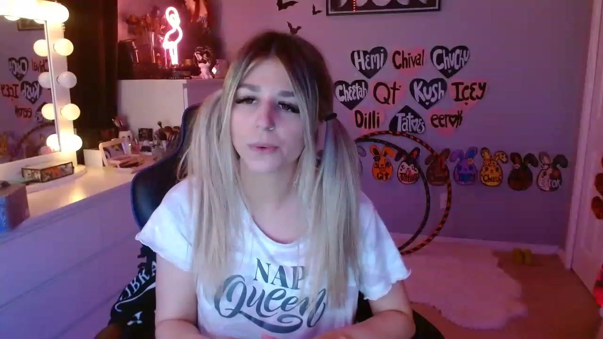Gallery image thumbnail from Serafina's myfreecams stream on, 05/12/2023, 03:08 image 2 of 20