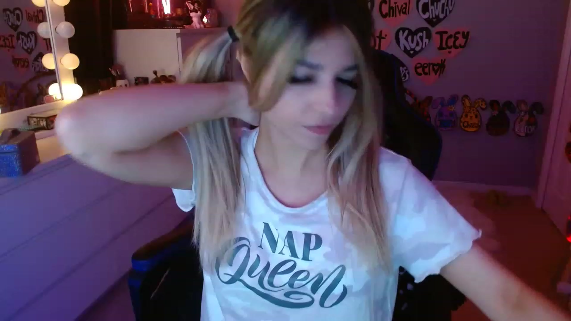 Gallery image thumbnail from Serafina's myfreecams stream on, 05/12/2023, 03:08 image 4 of 20
