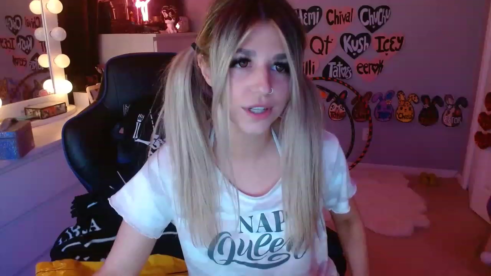 Gallery image thumbnail from Serafina's myfreecams stream on, 05/12/2023, 03:08 image 13 of 20
