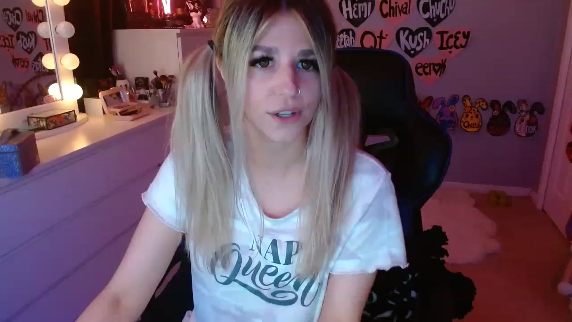 Gallery image thumbnail from Serafina's myfreecams stream on, 05/12/2023, 03:08 image 8 of 20