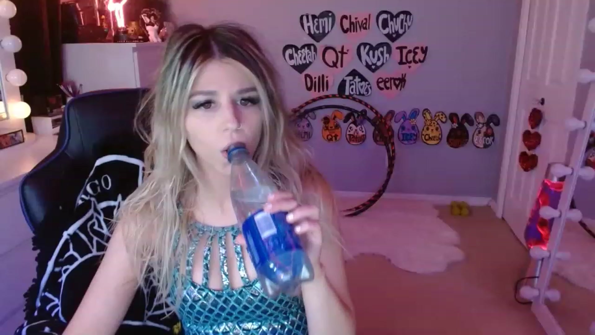 Gallery image thumbnail from Serafina's myfreecams stream on, 05/15/2023, 04:20 image 4 of 20