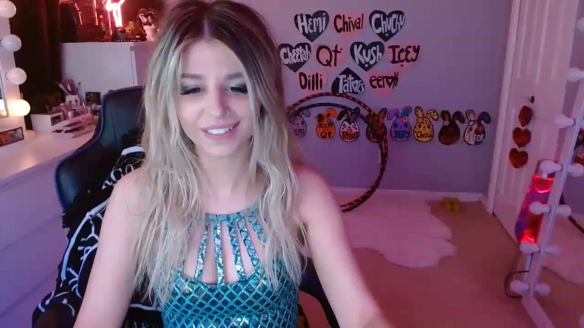Gallery image thumbnail from Serafina's myfreecams stream on, 05/15/2023, 04:20 image 10 of 20