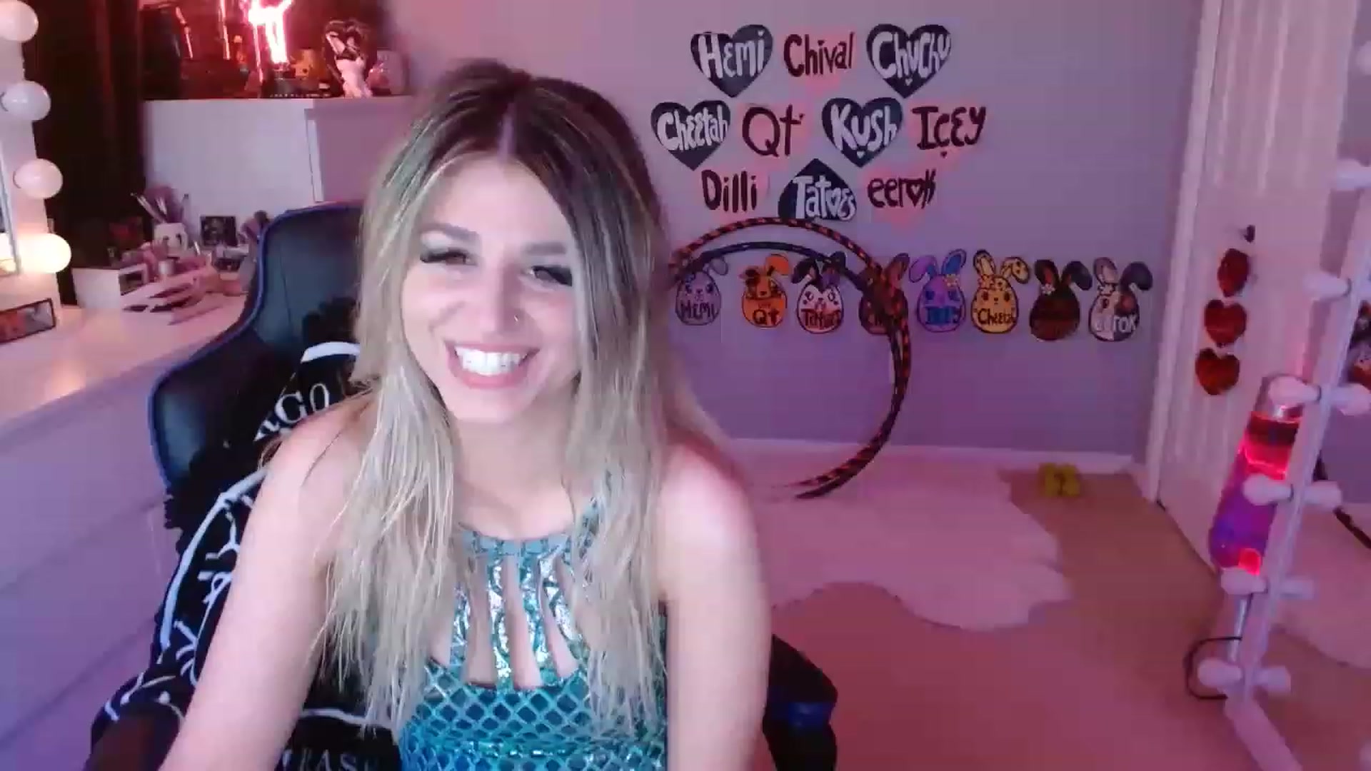 Gallery image thumbnail from Serafina's myfreecams stream on, 05/15/2023, 04:20 image 13 of 20