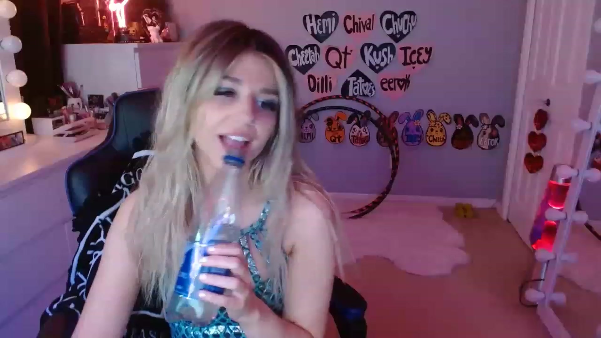 Gallery image thumbnail from Serafina's myfreecams stream on, 05/15/2023, 04:20 image 11 of 20