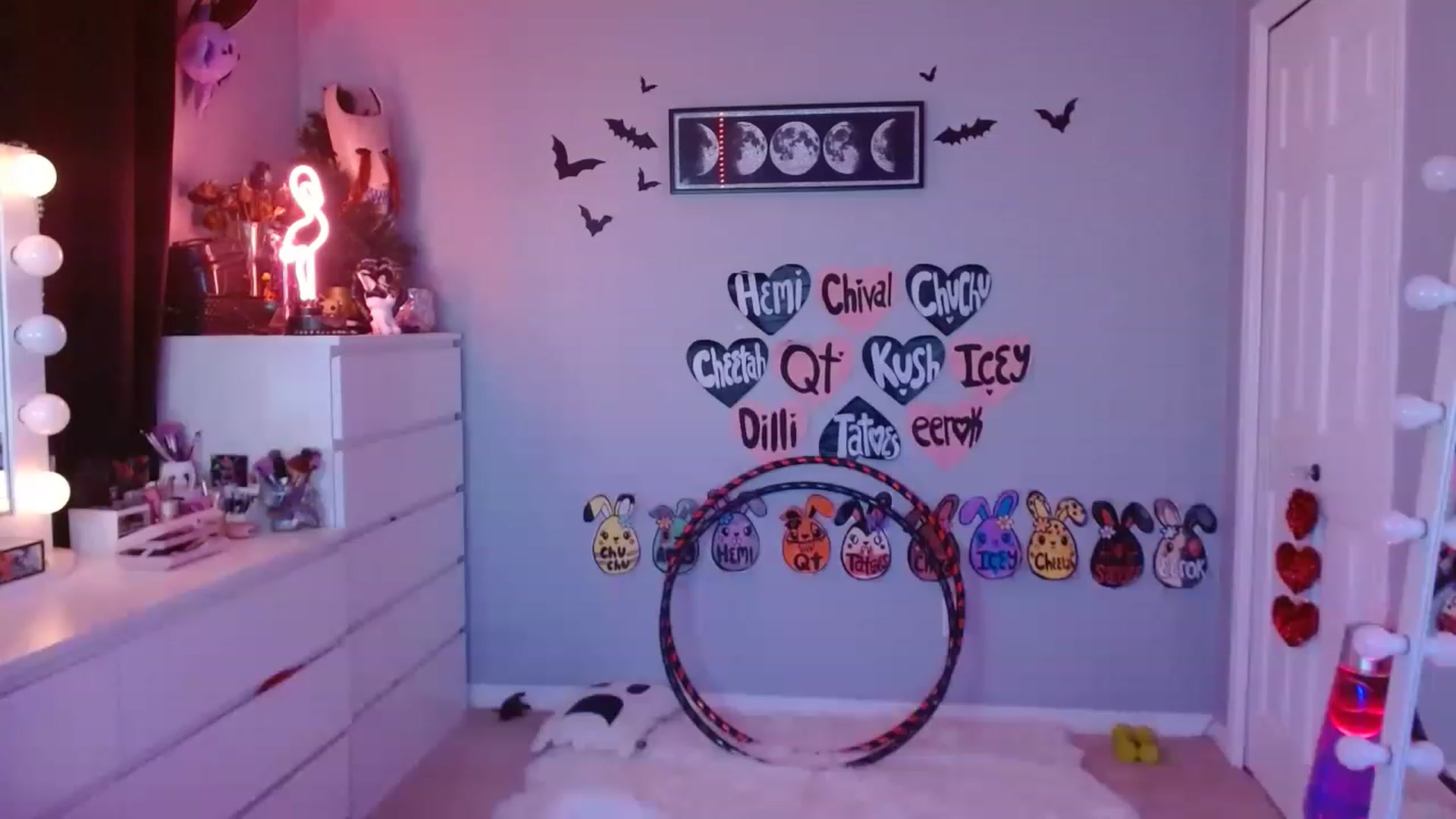 Gallery image thumbnail from Serafina's myfreecams stream on, 05/15/2023, 04:20 image 15 of 20