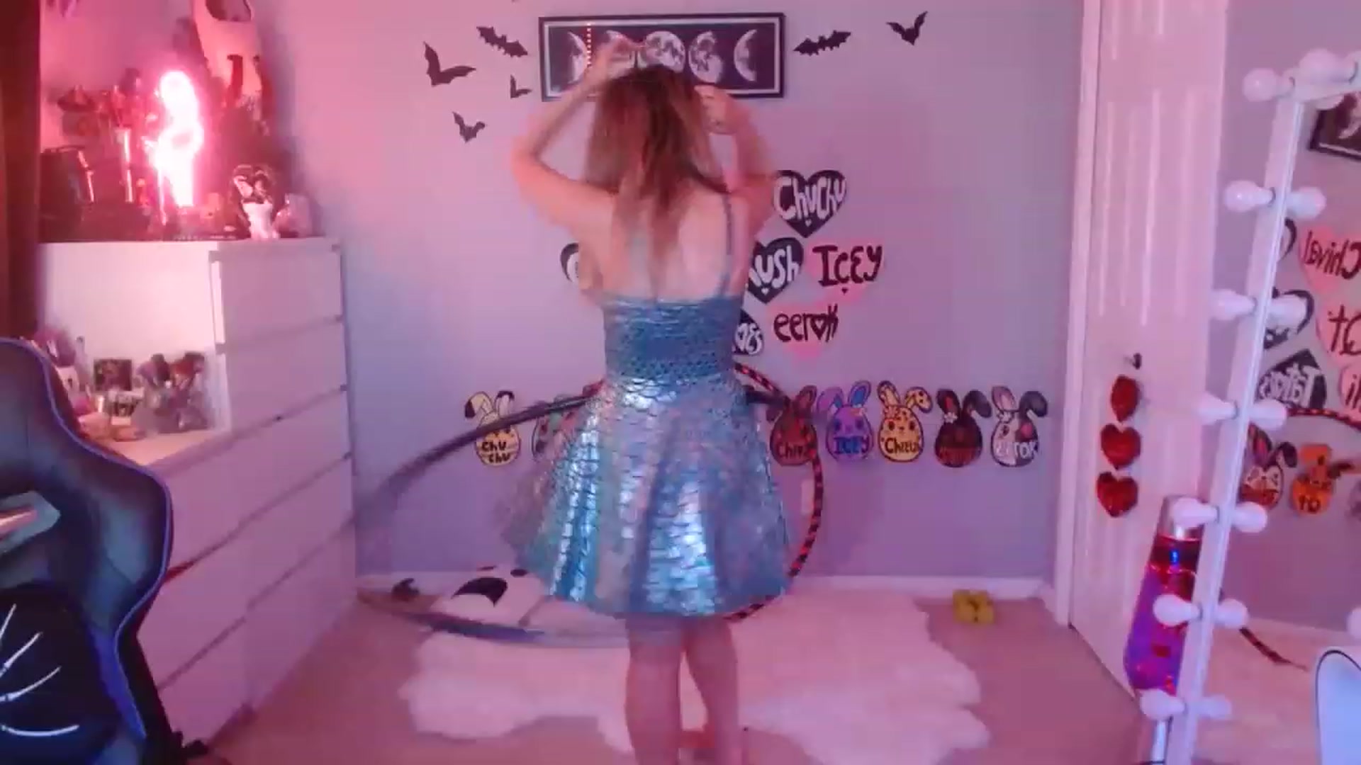 Gallery image thumbnail from Serafina's myfreecams stream on, 05/15/2023, 07:37 image 8 of 20