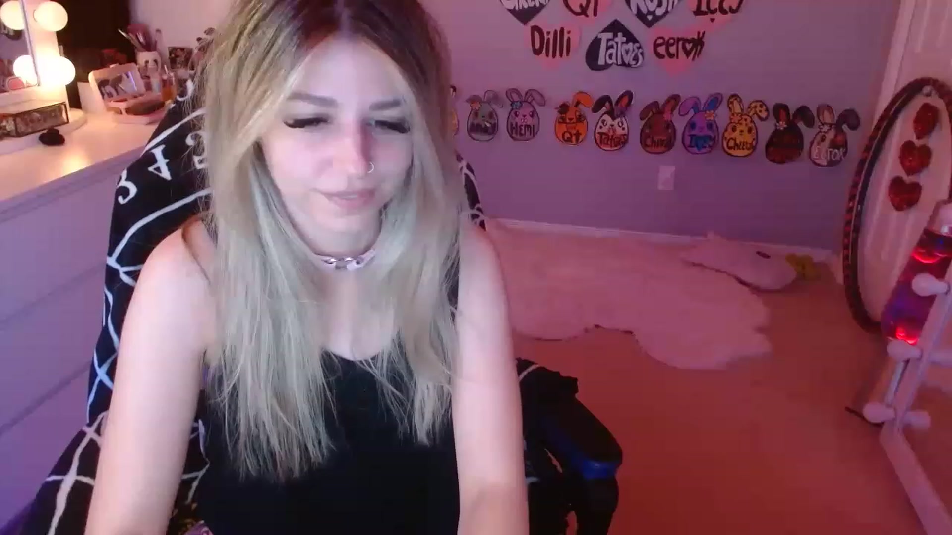 Gallery image thumbnail from Serafina's myfreecams stream on, 05/22/2023, 06:25 image 5 of 20