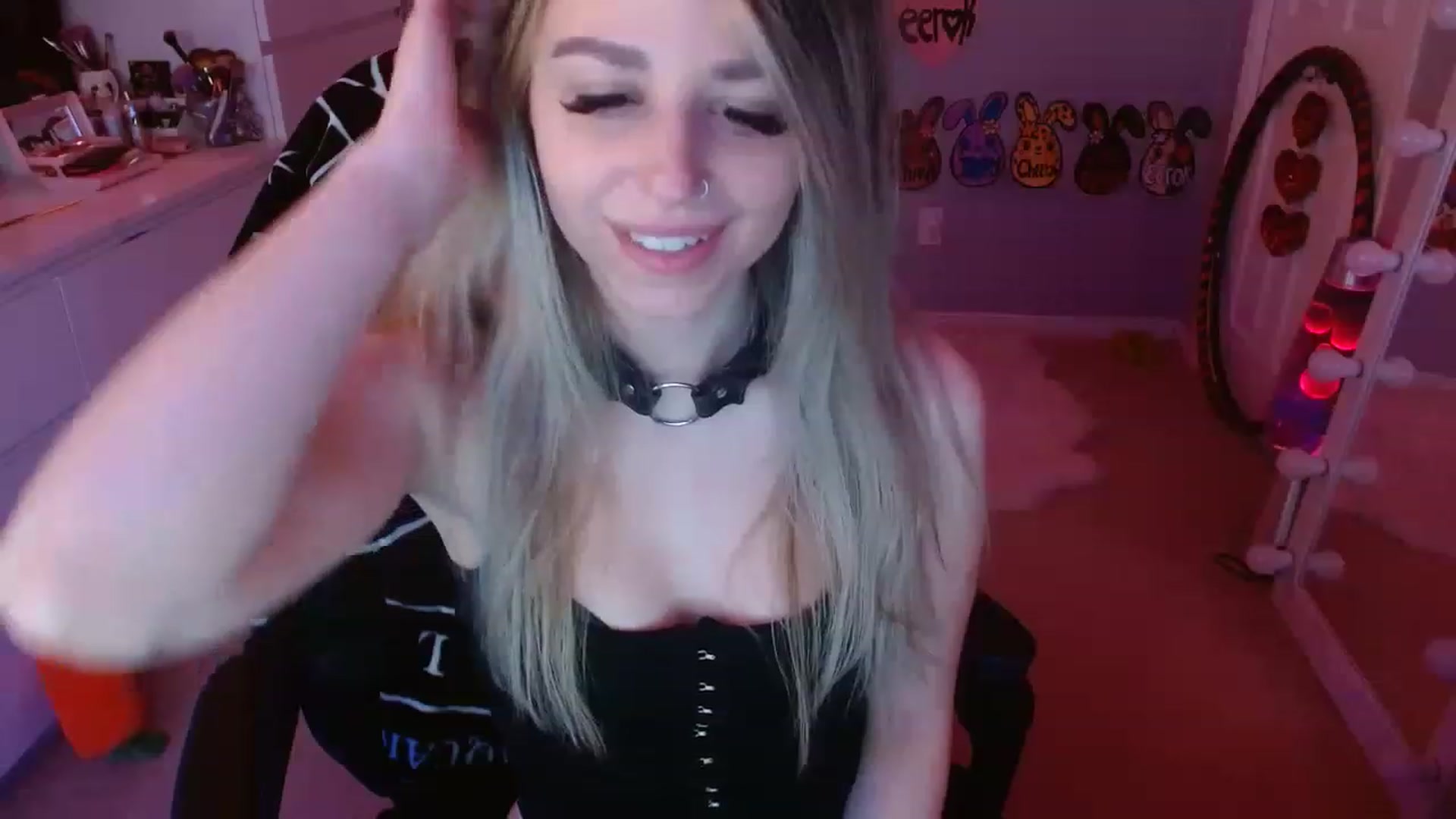 Gallery image thumbnail from Serafina's myfreecams stream on, 05/25/2023, 05:01 image 16 of 20