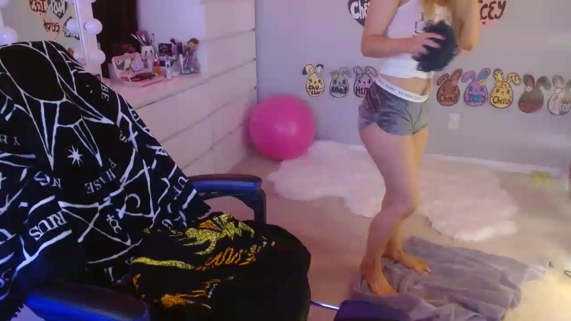 Gallery image thumbnail from Serafina's myfreecams stream on, 05/27/2023, 05:06 image 8 of 20