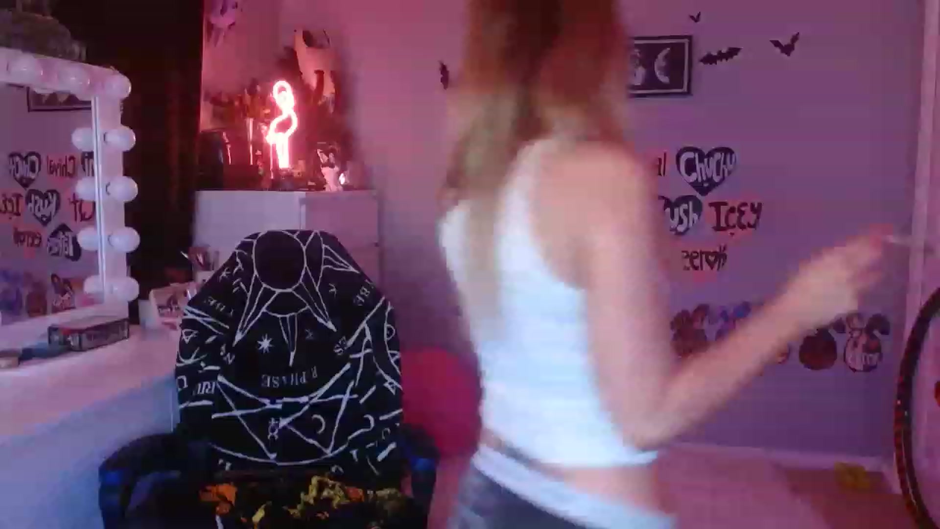 Gallery image thumbnail from Serafina's myfreecams stream on, 05/27/2023, 05:06 image 9 of 20