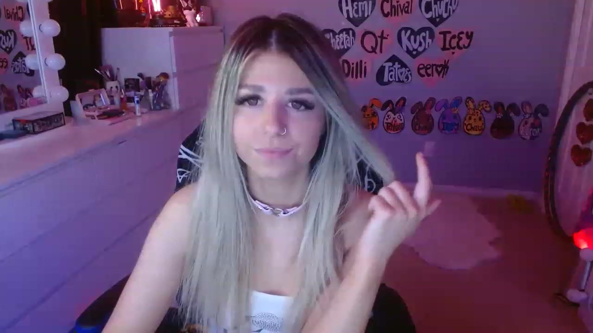 Gallery image thumbnail from Serafina's myfreecams stream on, 05/27/2023, 05:06 image 11 of 20