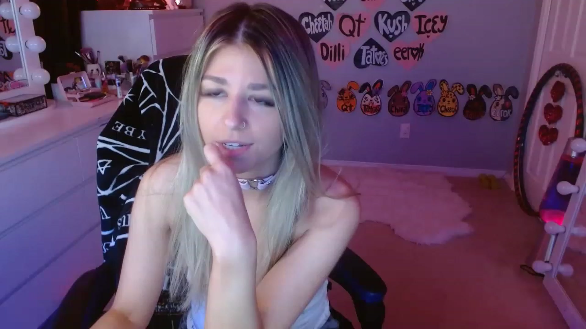 Gallery image thumbnail from Serafina's myfreecams stream on, 05/27/2023, 05:06 image 2 of 20