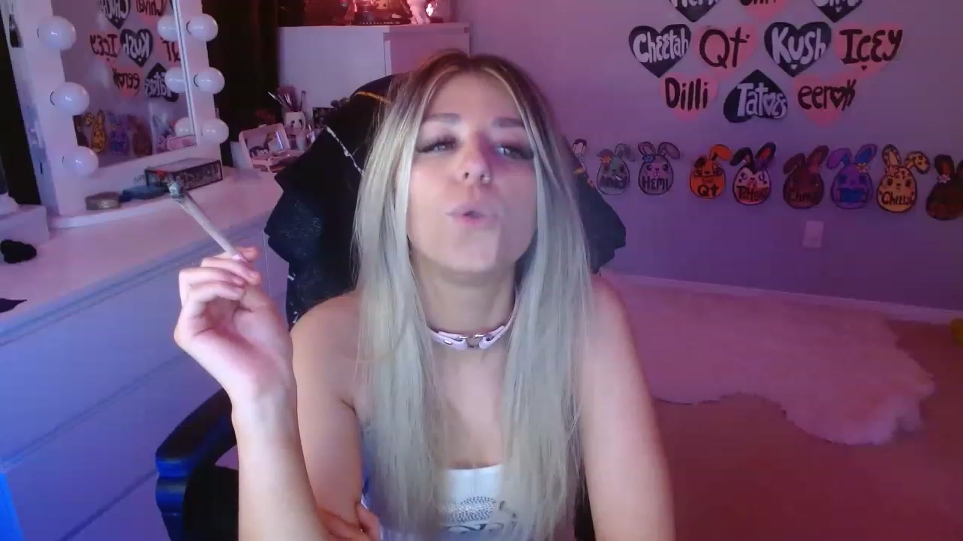 Gallery image thumbnail from Serafina's myfreecams stream on, 05/27/2023, 07:30 image 11 of 20