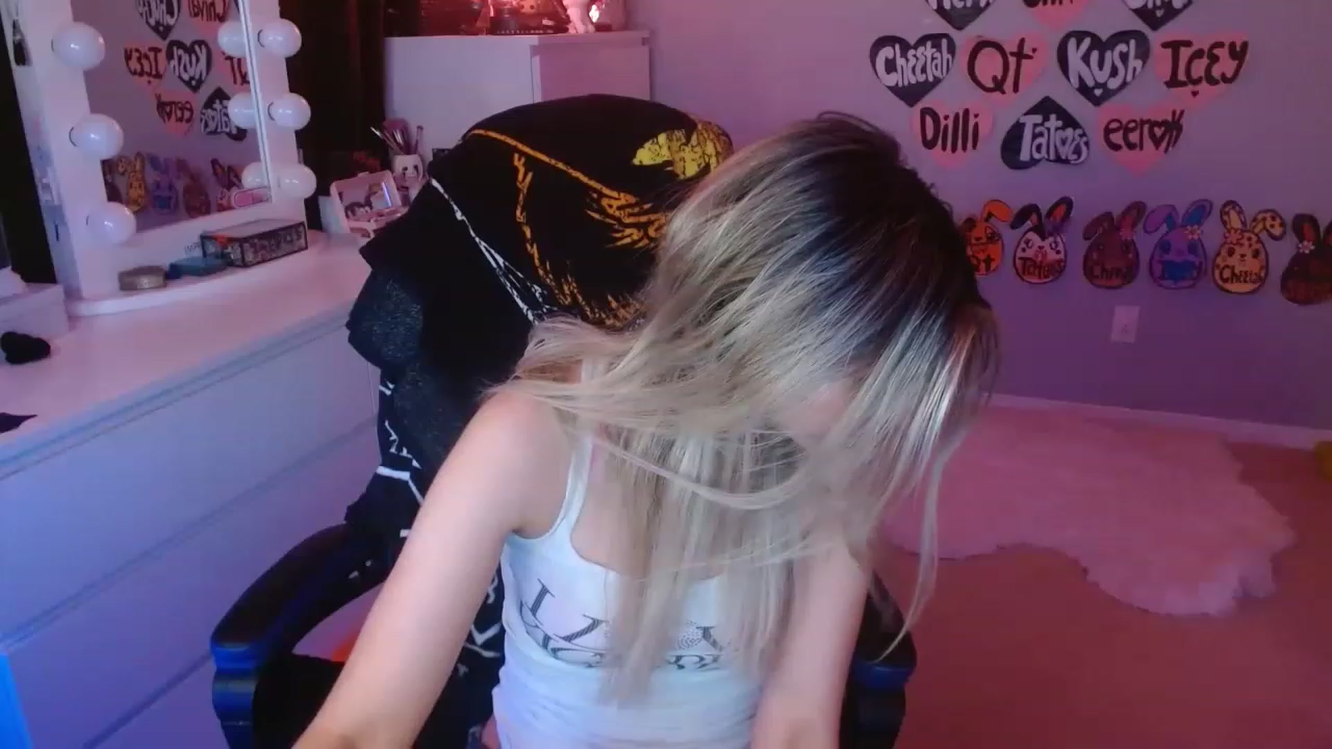 Gallery image thumbnail from Serafina's myfreecams stream on, 05/27/2023, 07:30 image 18 of 20