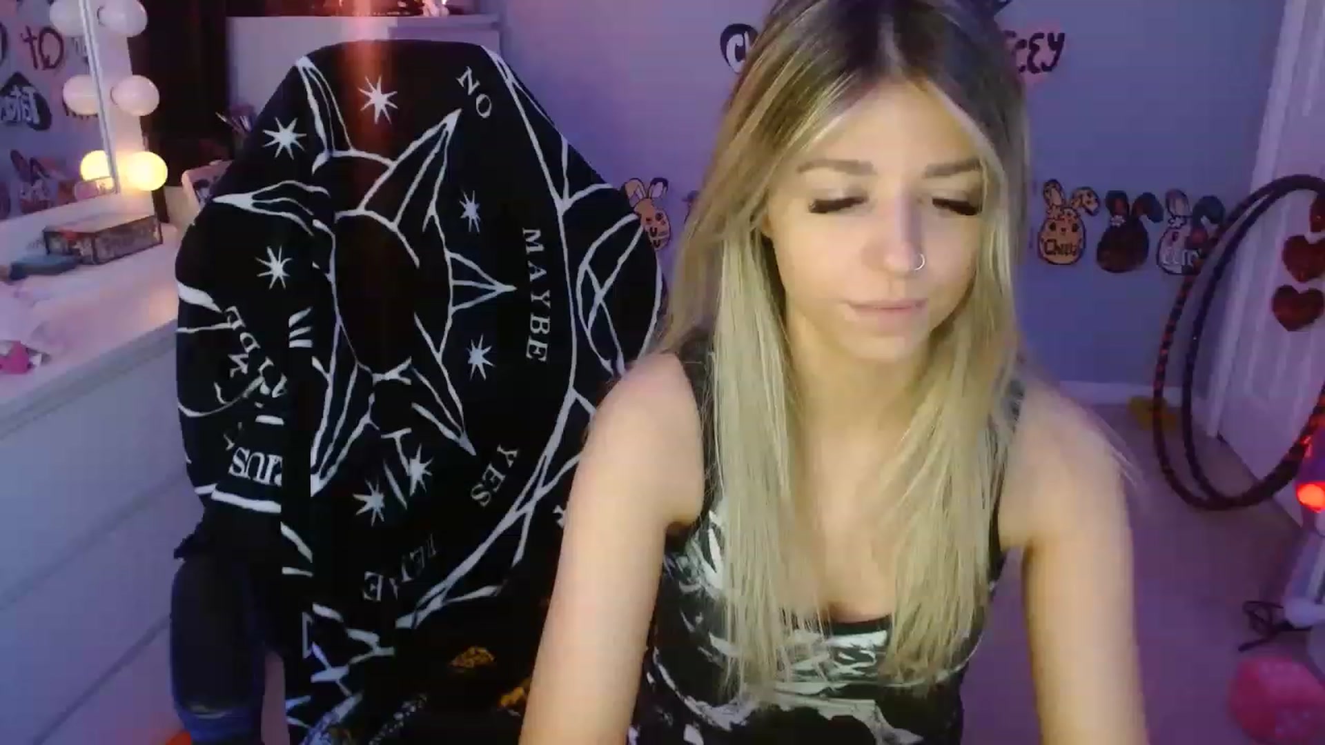 Gallery image thumbnail from Serafina's myfreecams stream on, 05/28/2023, 03:33 image 19 of 20