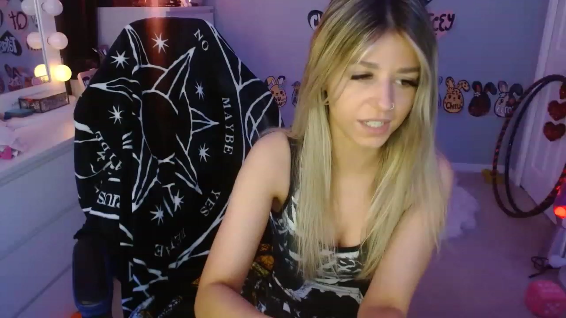 Gallery image thumbnail from Serafina's myfreecams stream on, 05/28/2023, 03:33 image 20 of 20