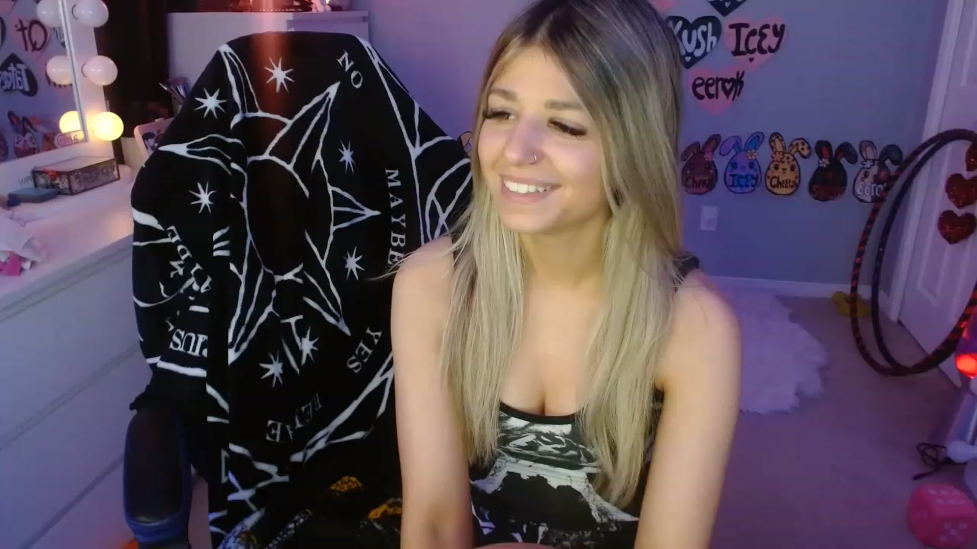 Gallery image thumbnail from Serafina's myfreecams stream on, 05/28/2023, 03:33 image 1 of 20