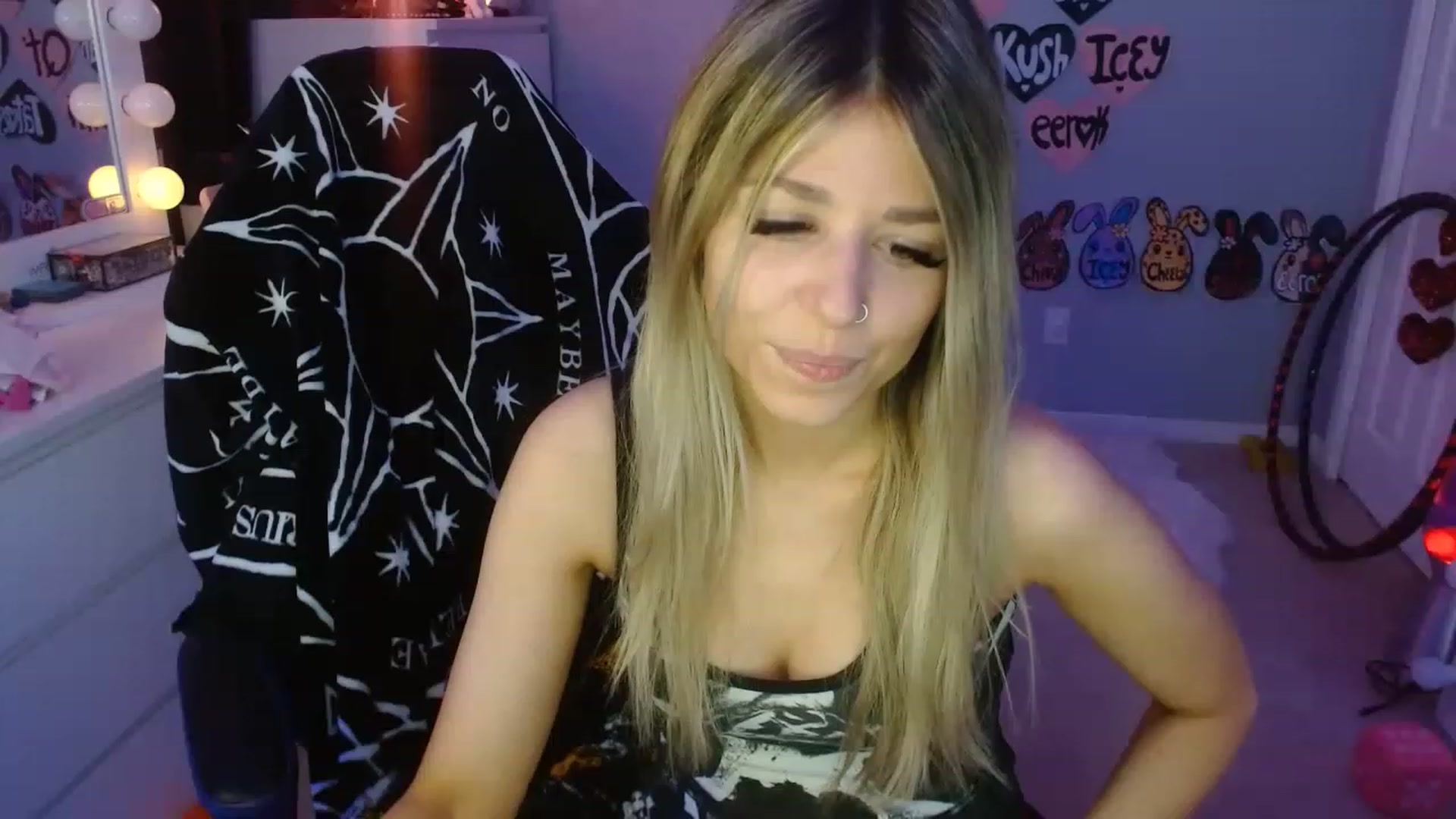 Gallery image thumbnail from Serafina's myfreecams stream on, 05/28/2023, 03:33 image 6 of 20