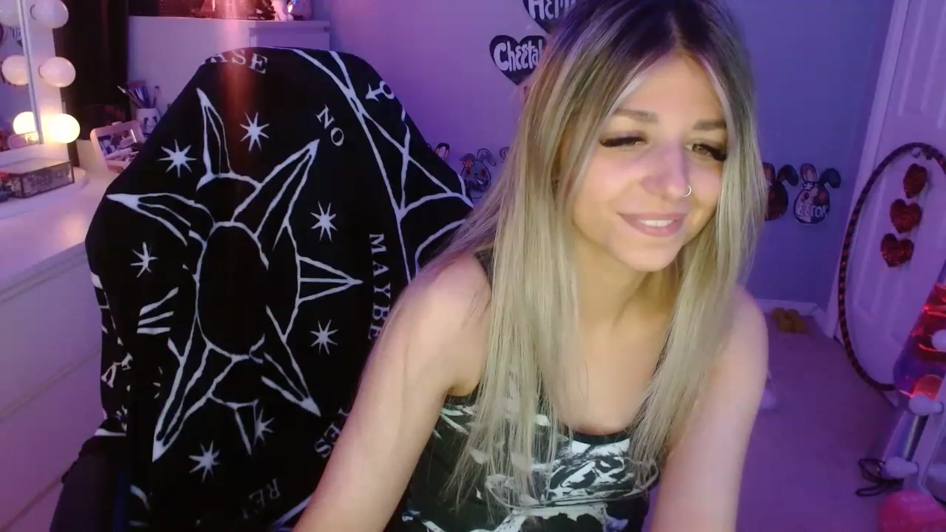 Gallery image thumbnail from Serafina's myfreecams stream on, 05/28/2023, 06:04 image 14 of 20