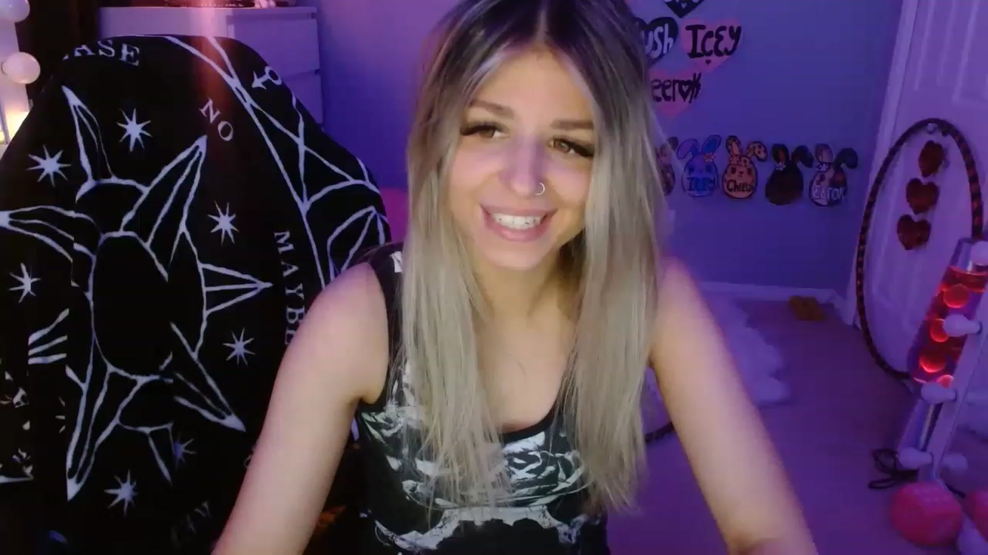 Gallery image thumbnail from Serafina's myfreecams stream on, 05/28/2023, 06:04 image 17 of 20