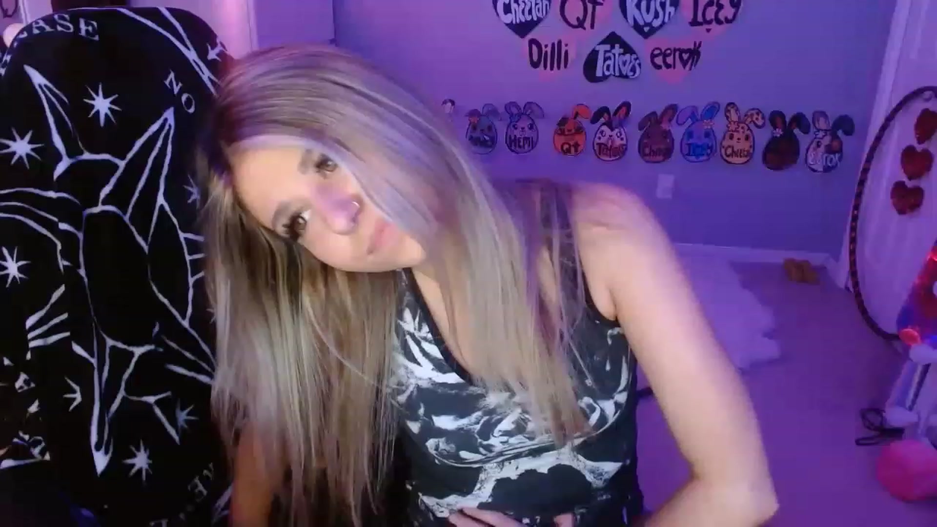 Gallery image thumbnail from Serafina's myfreecams stream on, 05/28/2023, 06:04 image 20 of 20