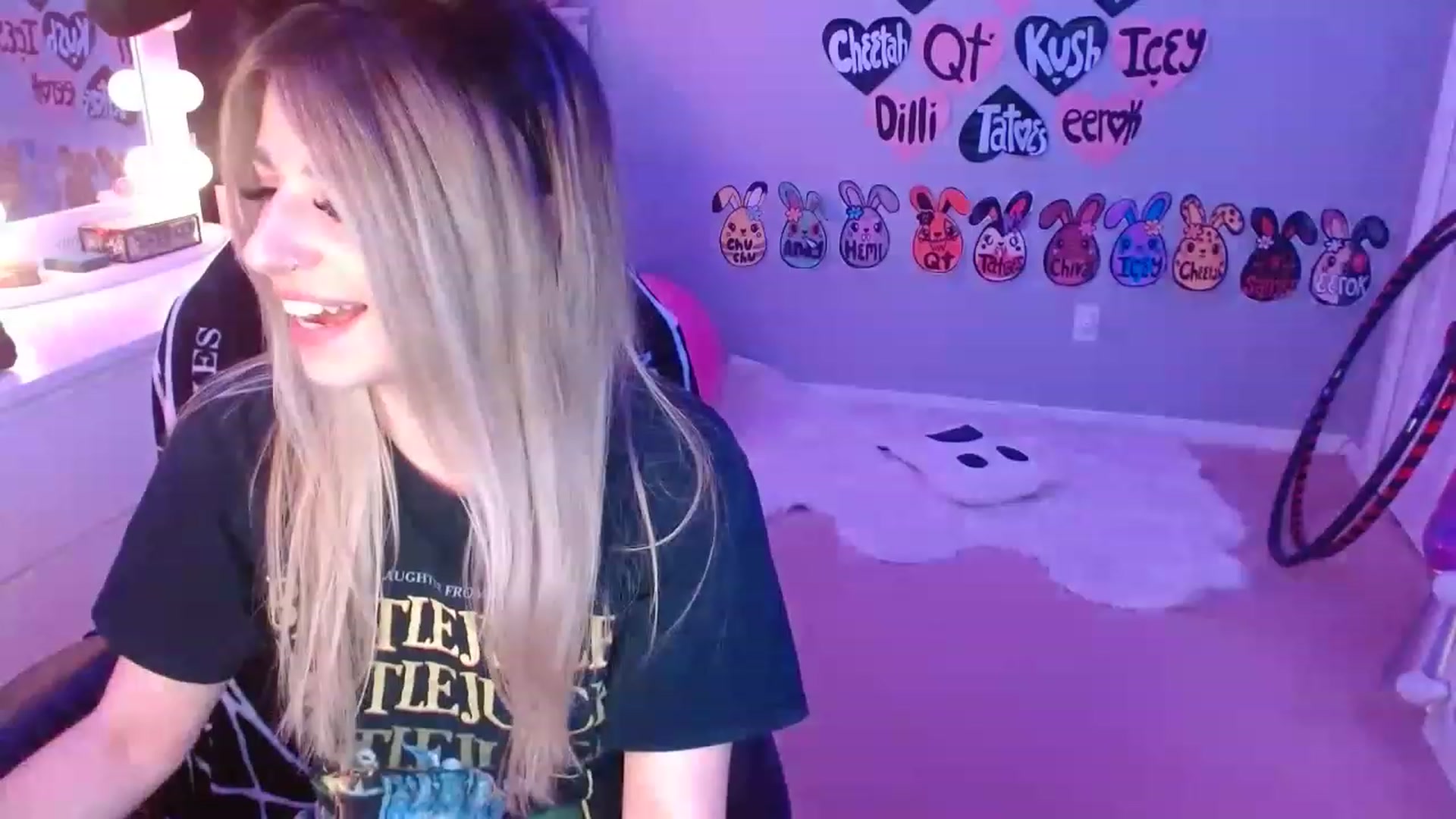 Gallery image thumbnail from Serafina's myfreecams stream on, 06/04/2023, 05:53 image 11 of 20