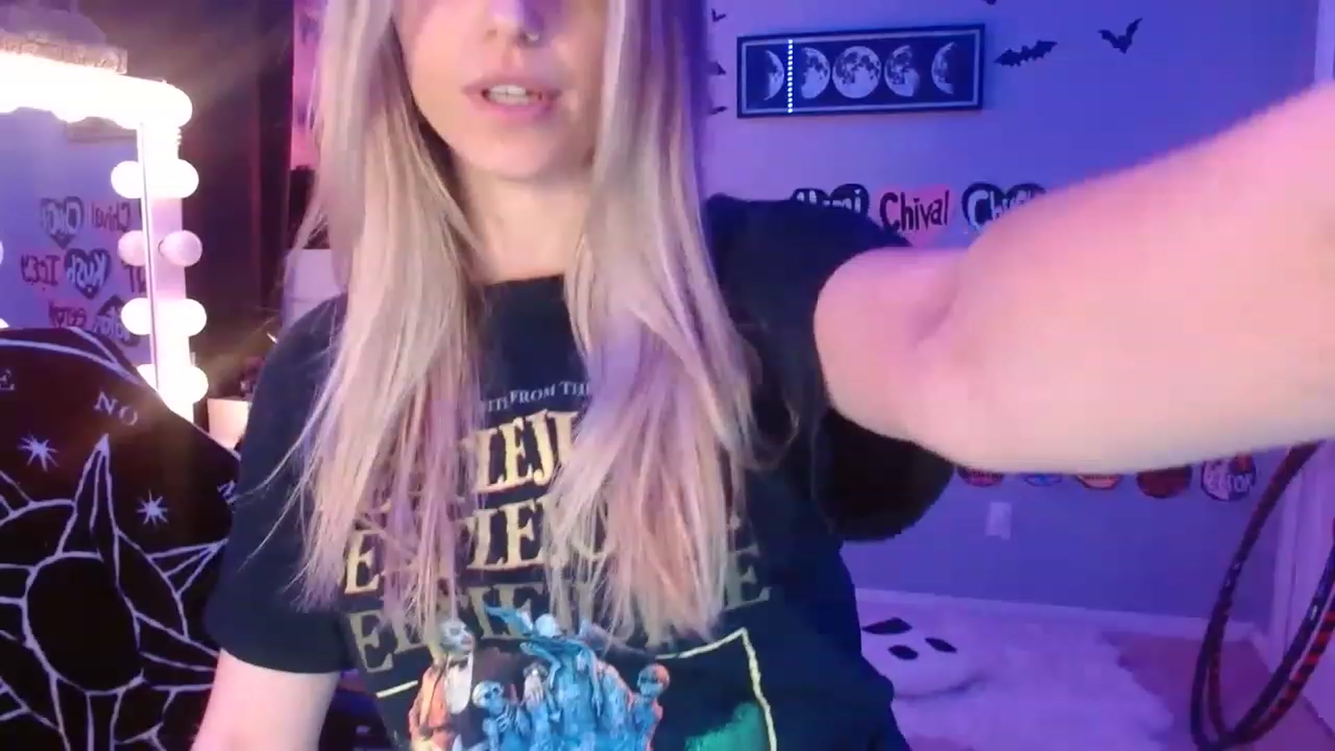 Gallery image thumbnail from Serafina's myfreecams stream on, 06/04/2023, 05:53 image 18 of 20
