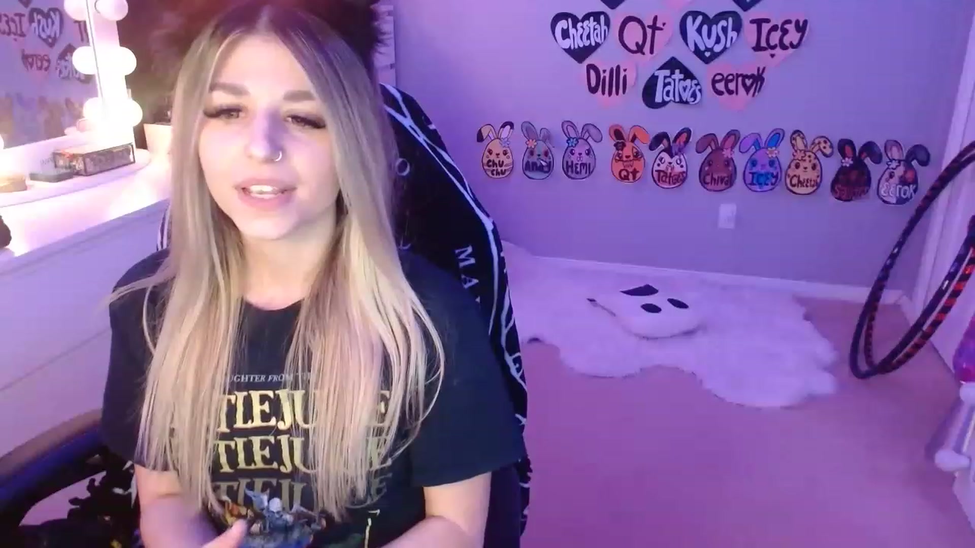 Gallery image thumbnail from Serafina's myfreecams stream on, 06/04/2023, 05:53 image 12 of 20