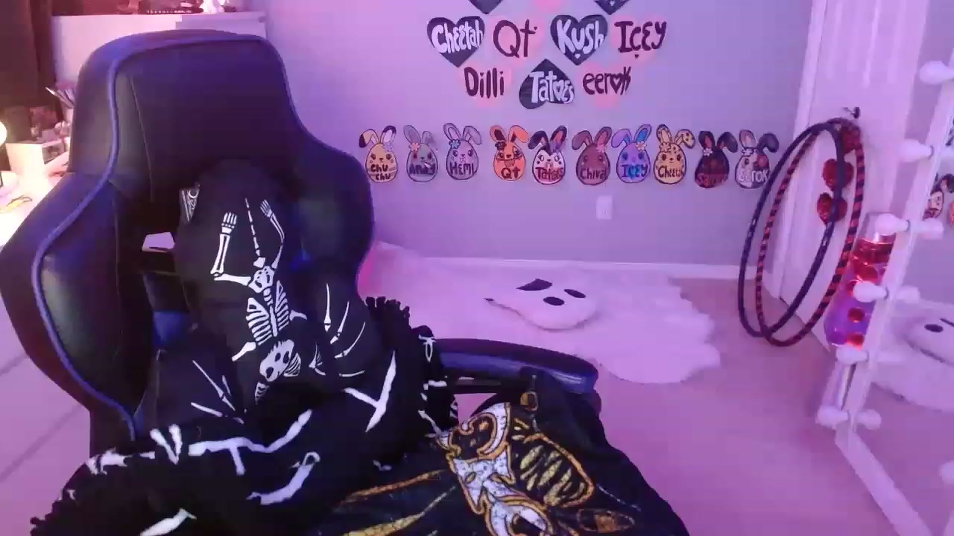 Gallery image thumbnail from Serafina's myfreecams stream on, 06/05/2023, 06:33 image 18 of 20