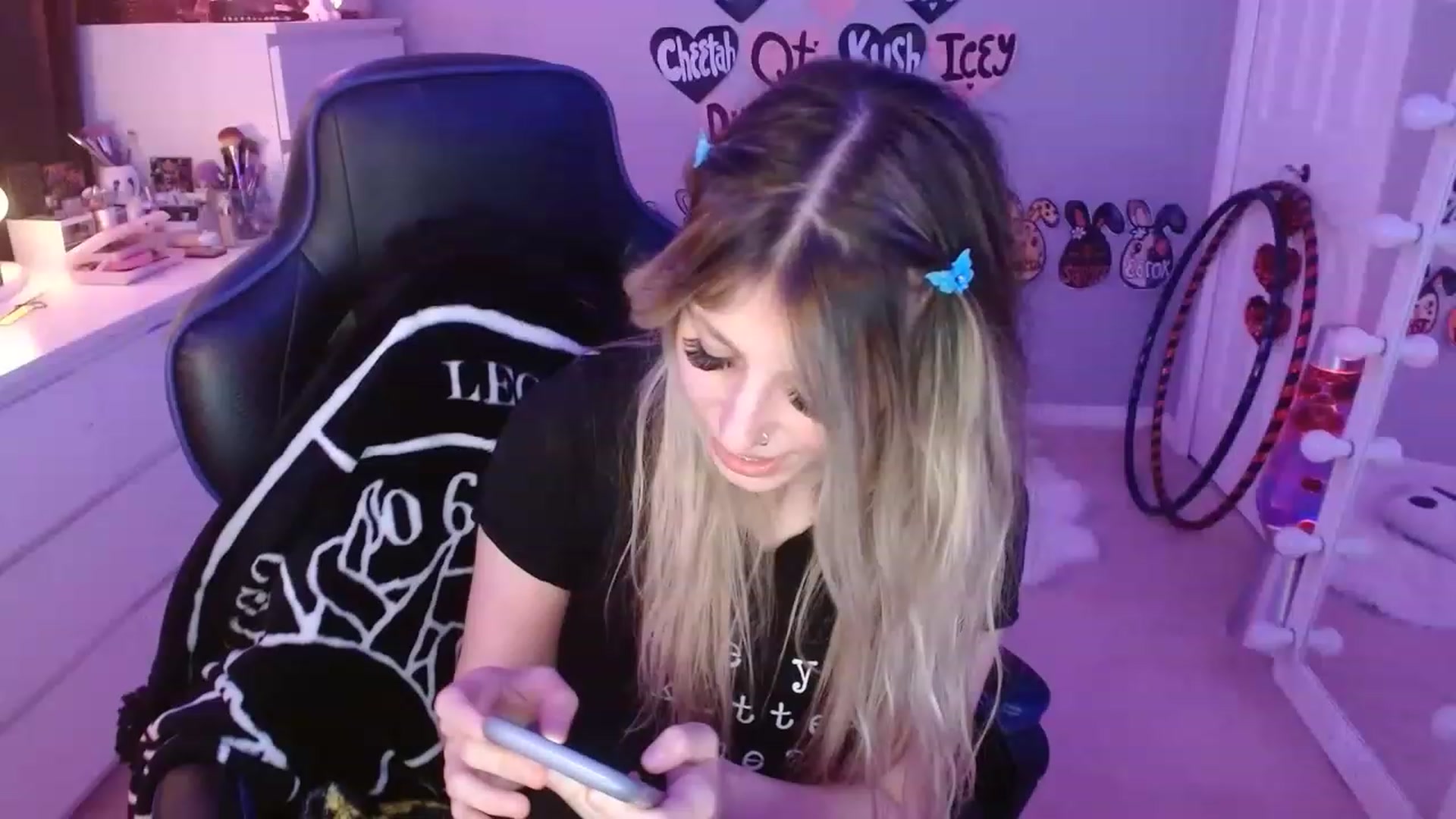 Gallery image thumbnail from Serafina's myfreecams stream on, 06/05/2023, 06:33 image 14 of 20