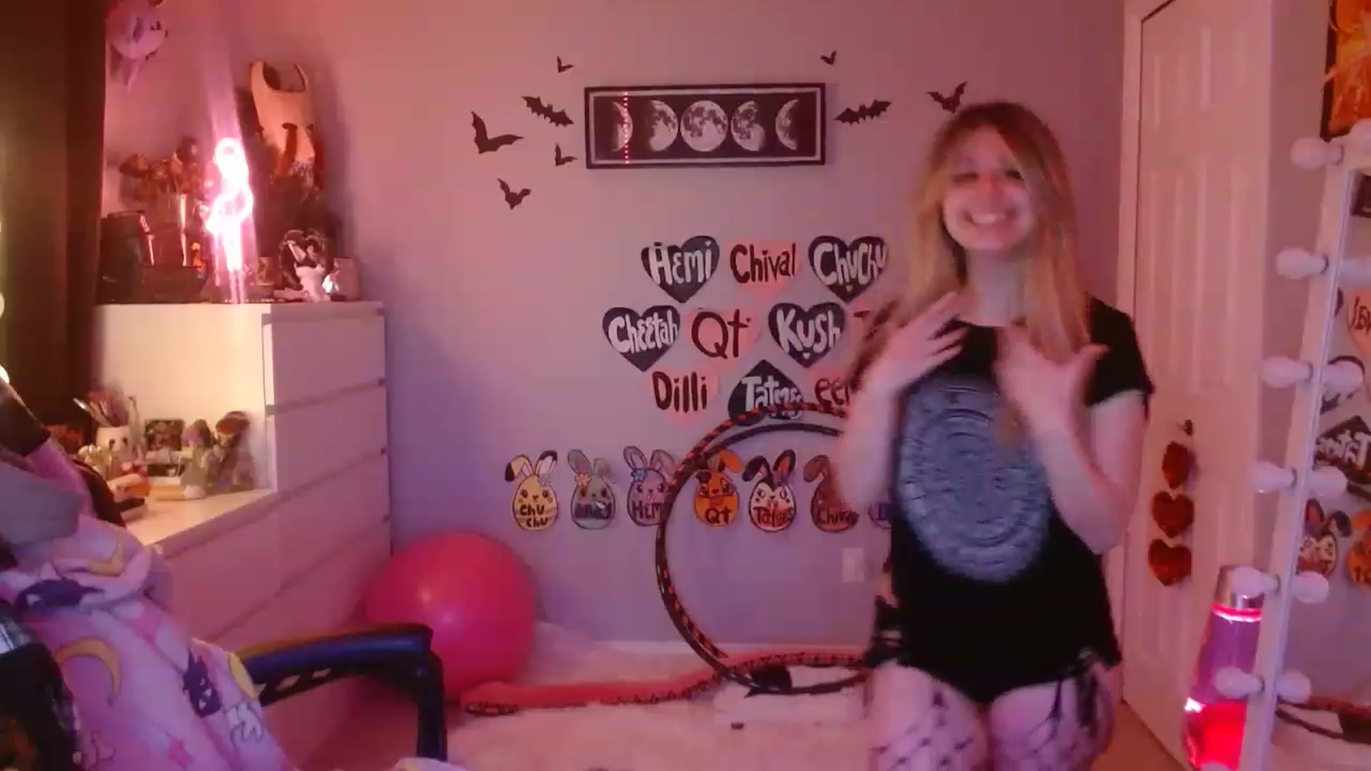 Gallery image thumbnail from Serafina's myfreecams stream on, 06/09/2023, 04:50 image 9 of 20