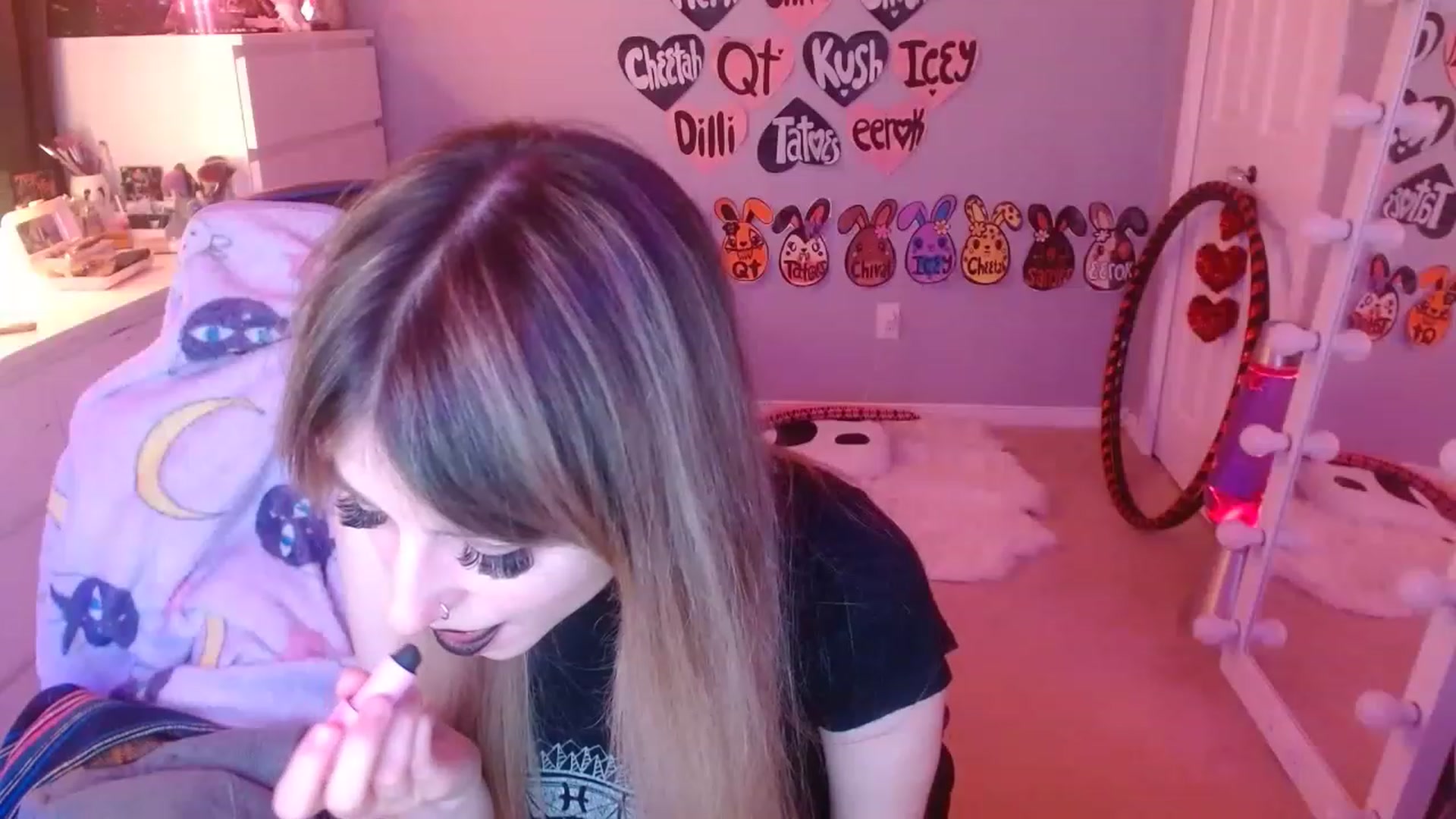 Gallery image thumbnail from Serafina's myfreecams stream on, 06/09/2023, 04:50 image 19 of 20