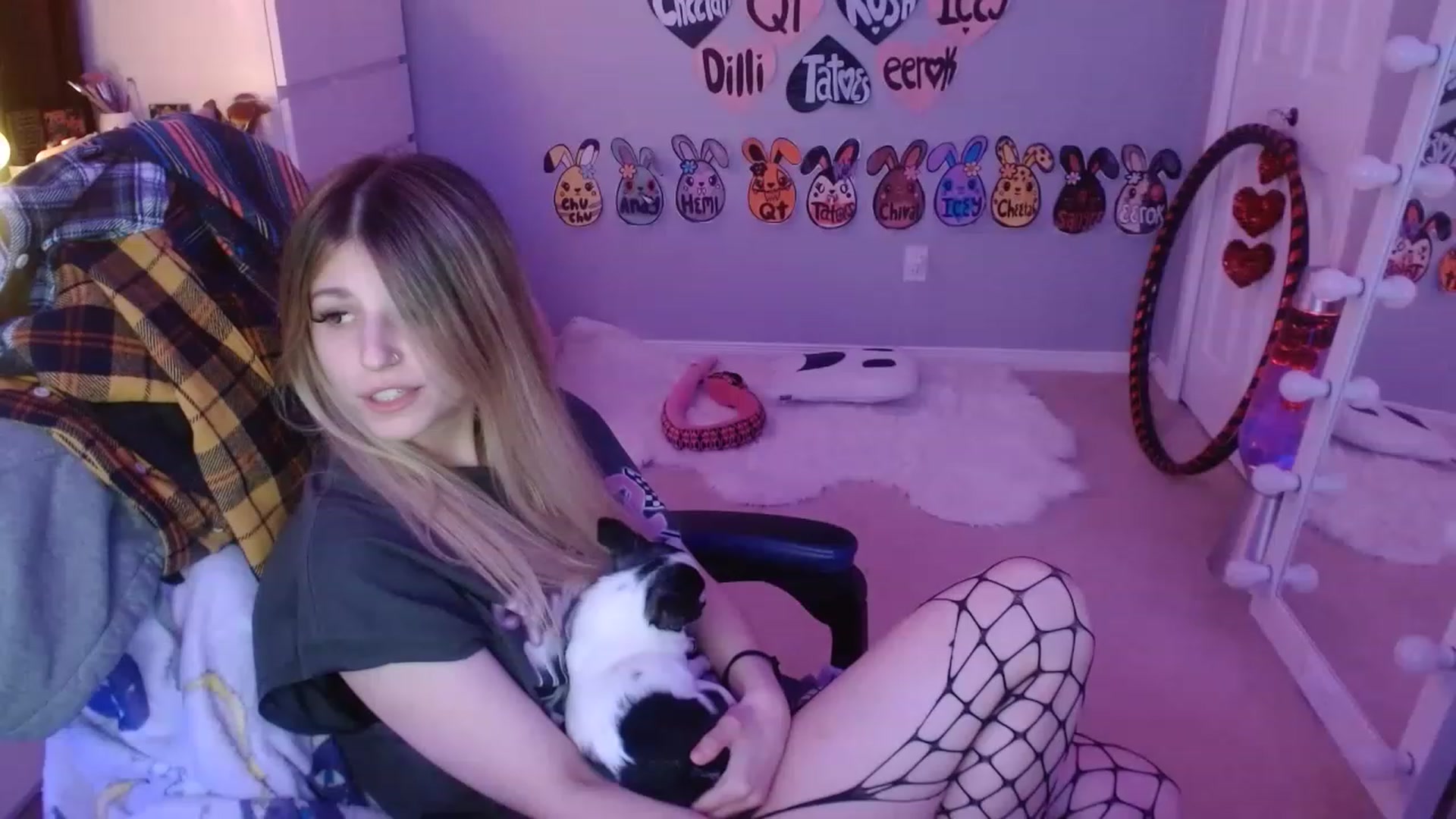 Gallery image thumbnail from Serafina's myfreecams stream on, 06/09/2023, 07:17 image 14 of 20