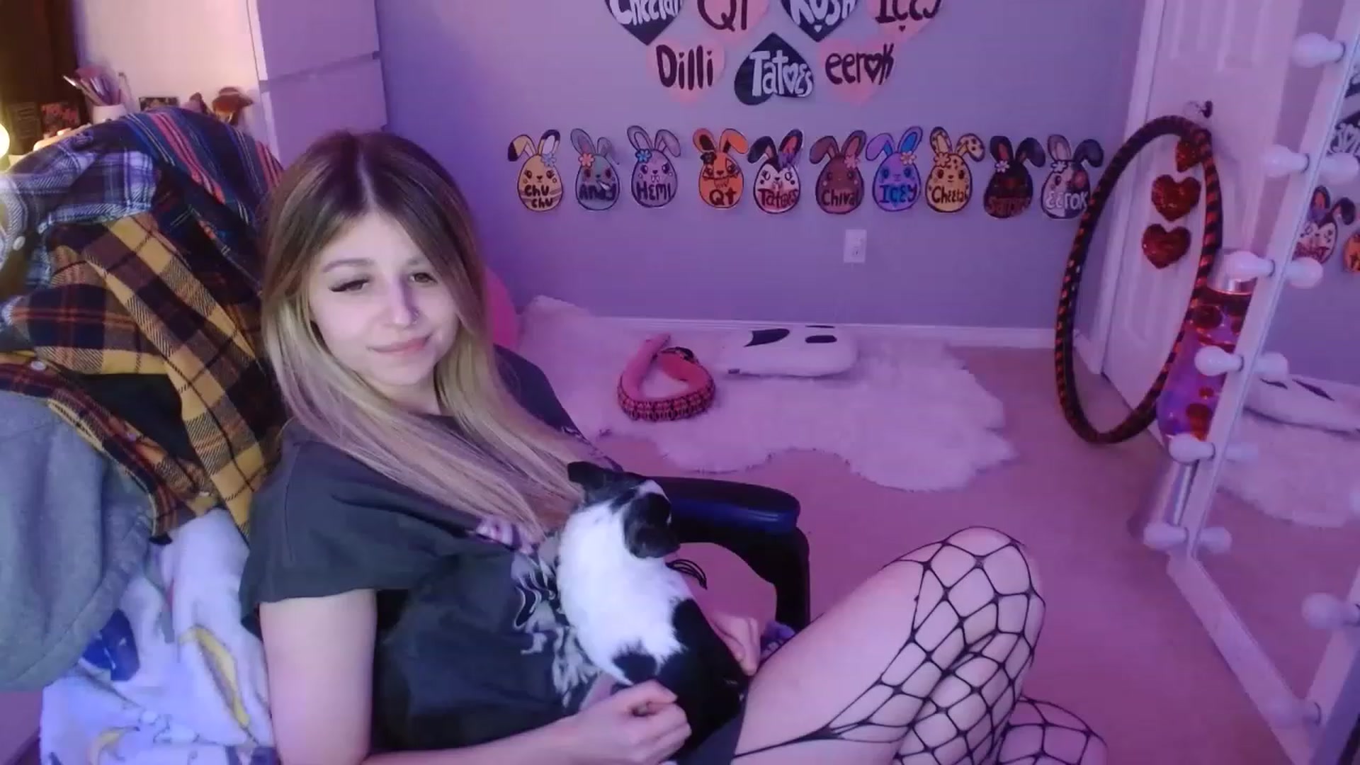 Gallery image thumbnail from Serafina's myfreecams stream on, 06/09/2023, 07:17 image 12 of 20