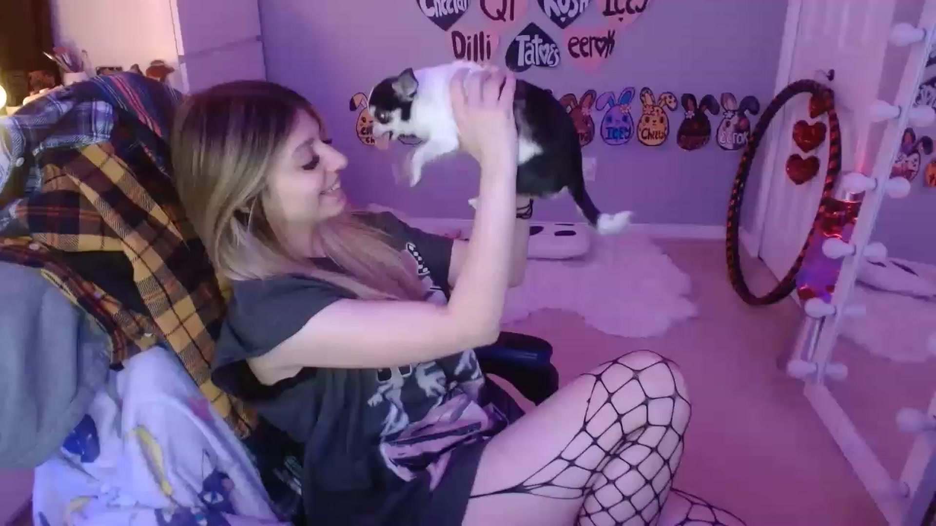 Gallery image thumbnail from Serafina's myfreecams stream on, 06/09/2023, 07:17 image 11 of 20