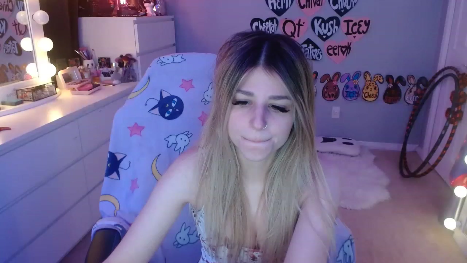 Gallery image thumbnail from Serafina's myfreecams stream on, 06/11/2023, 03:35 image 12 of 20