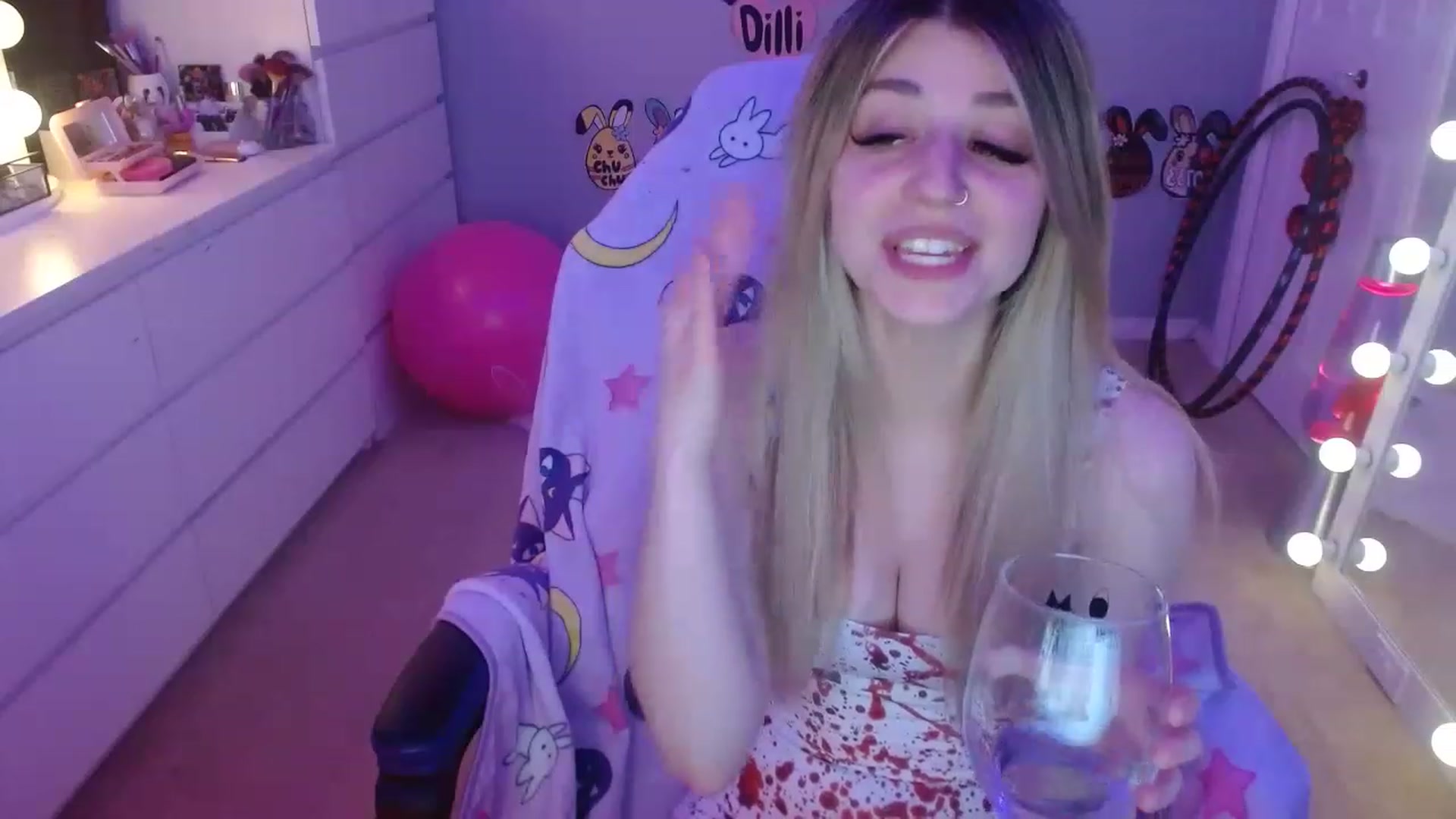 Gallery image thumbnail from Serafina's myfreecams stream on, 06/11/2023, 04:56 image 6 of 20